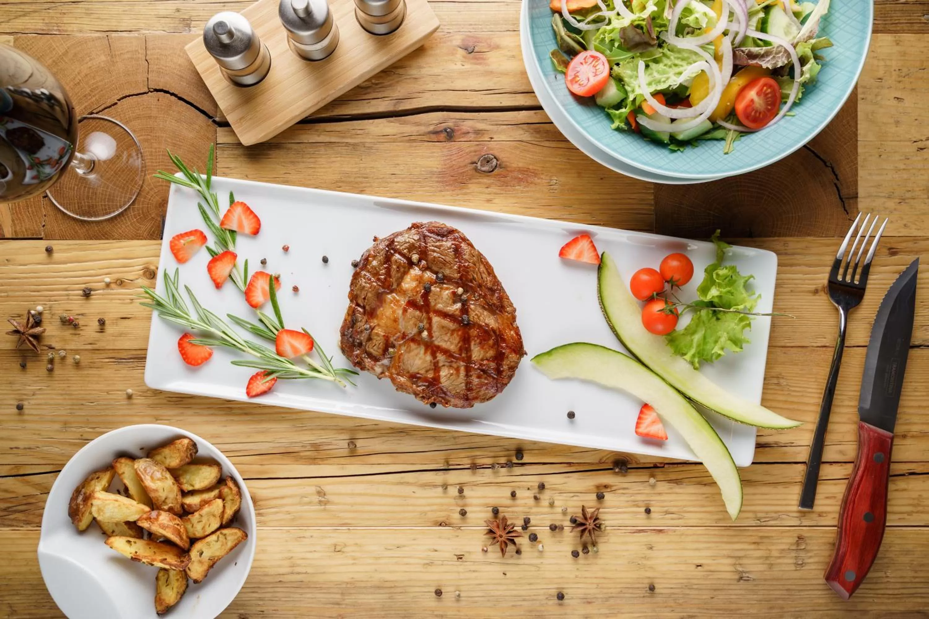 Food in BlnCty Hotel