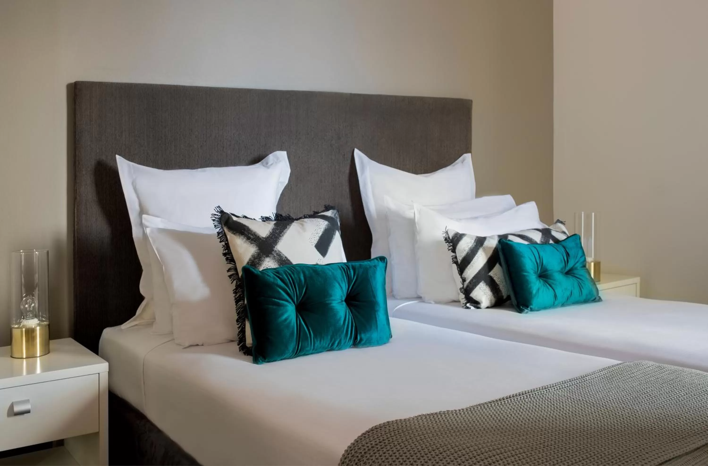 Bed in Pullman Quay Grand Sydney Harbour