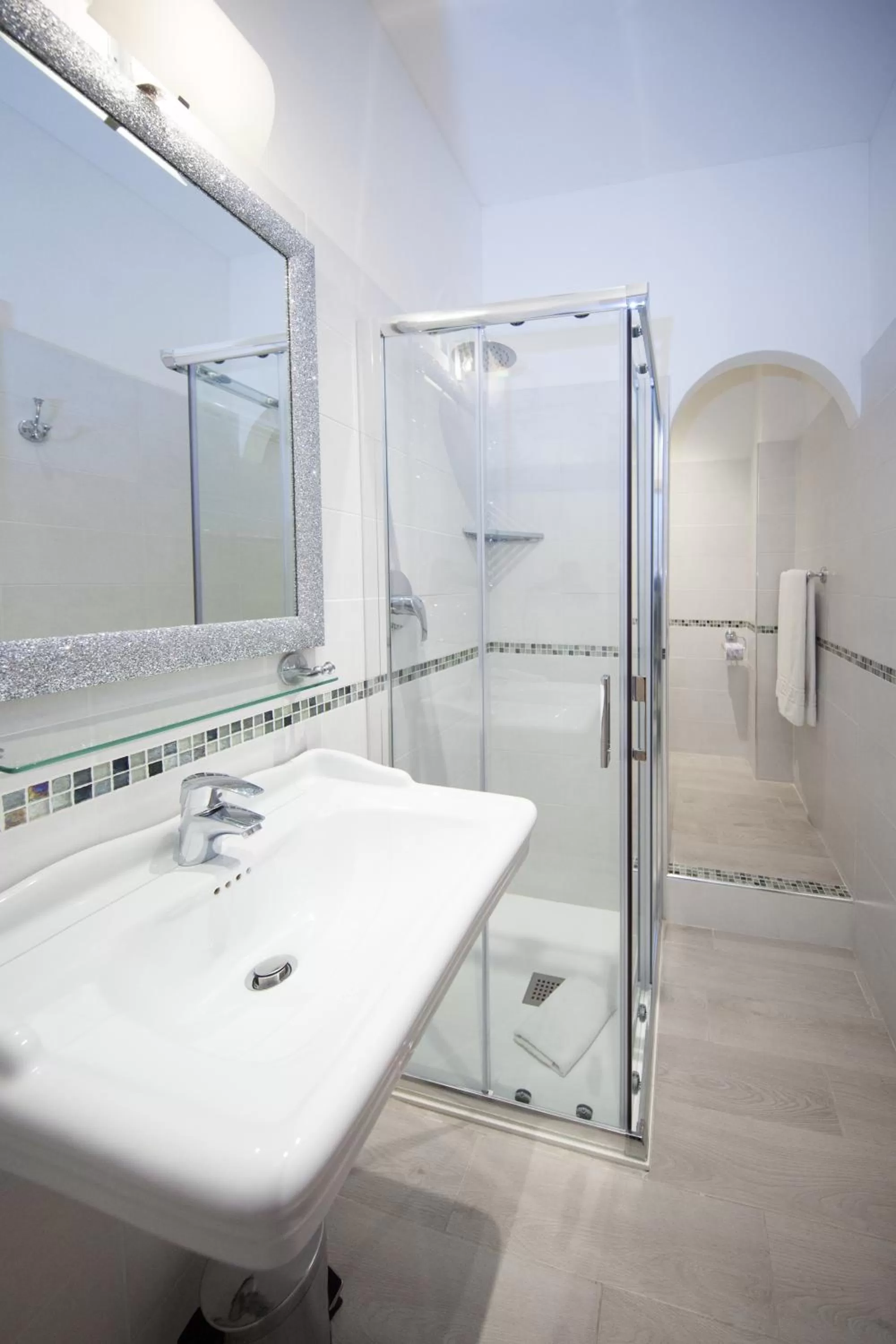 Photo of the whole room in Albergo Rossini 1936