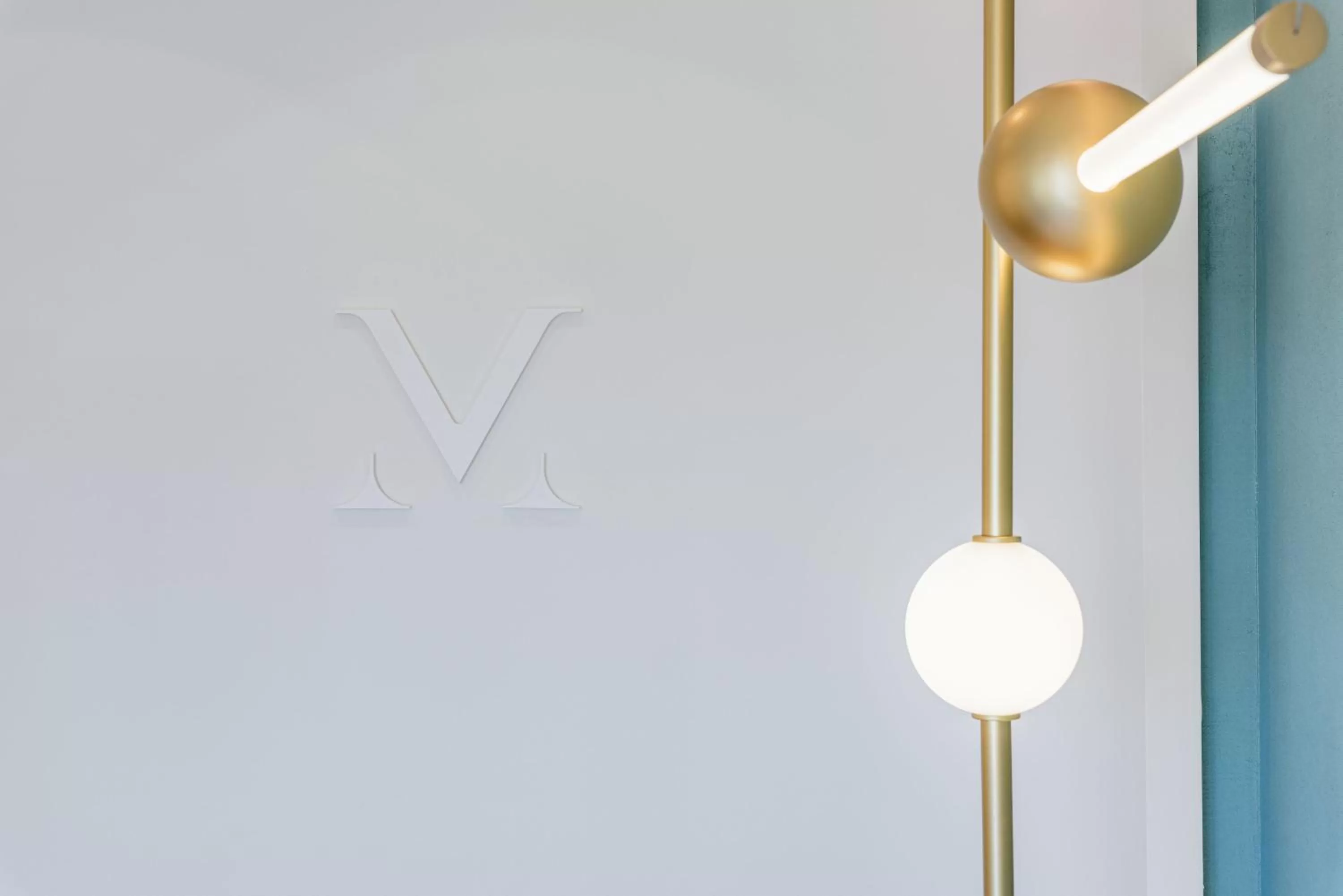 Acropolis Magenta Luxury Suites