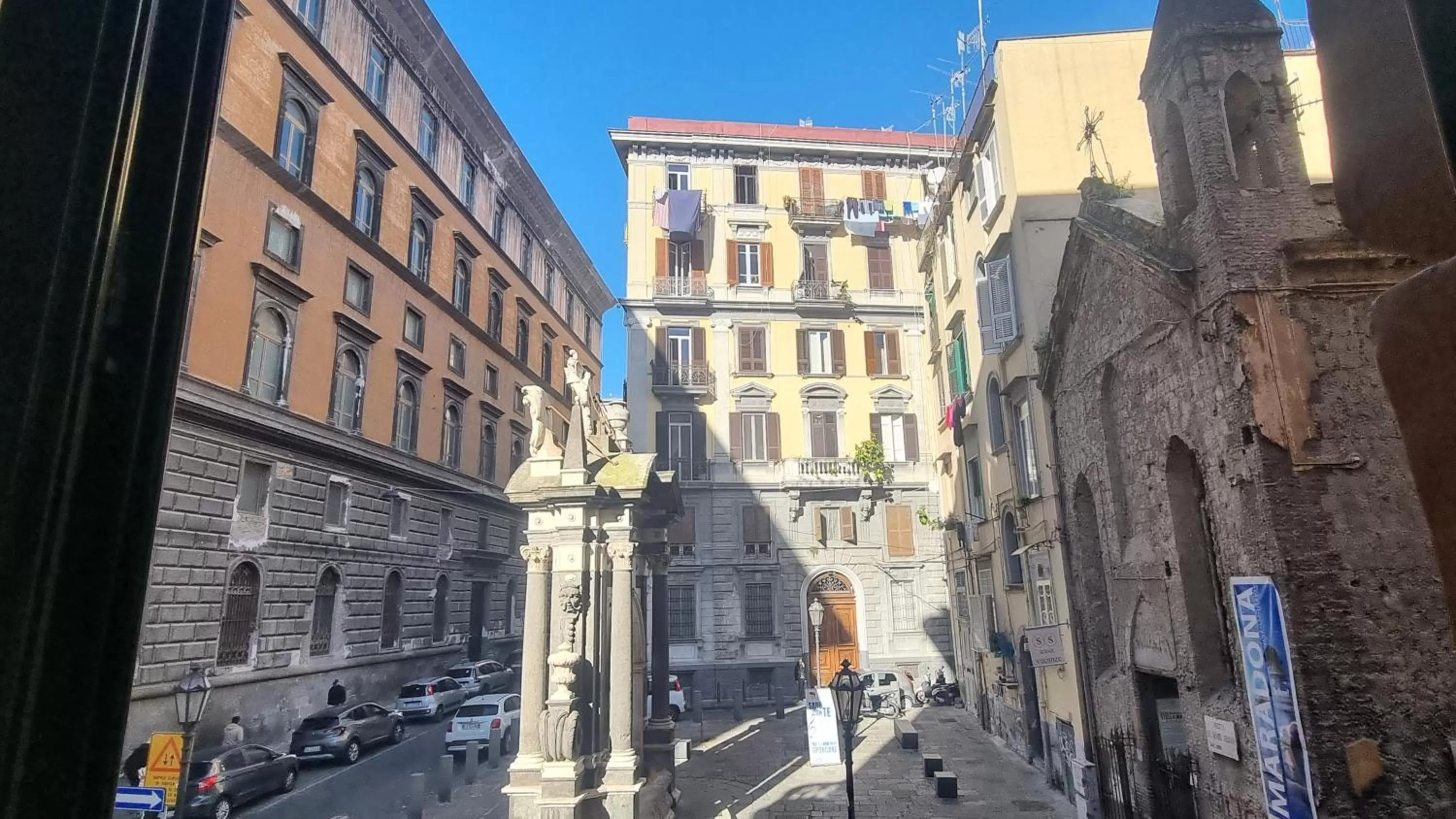 Bedroom, Neighborhood in Archivio Storico Napoli Centro