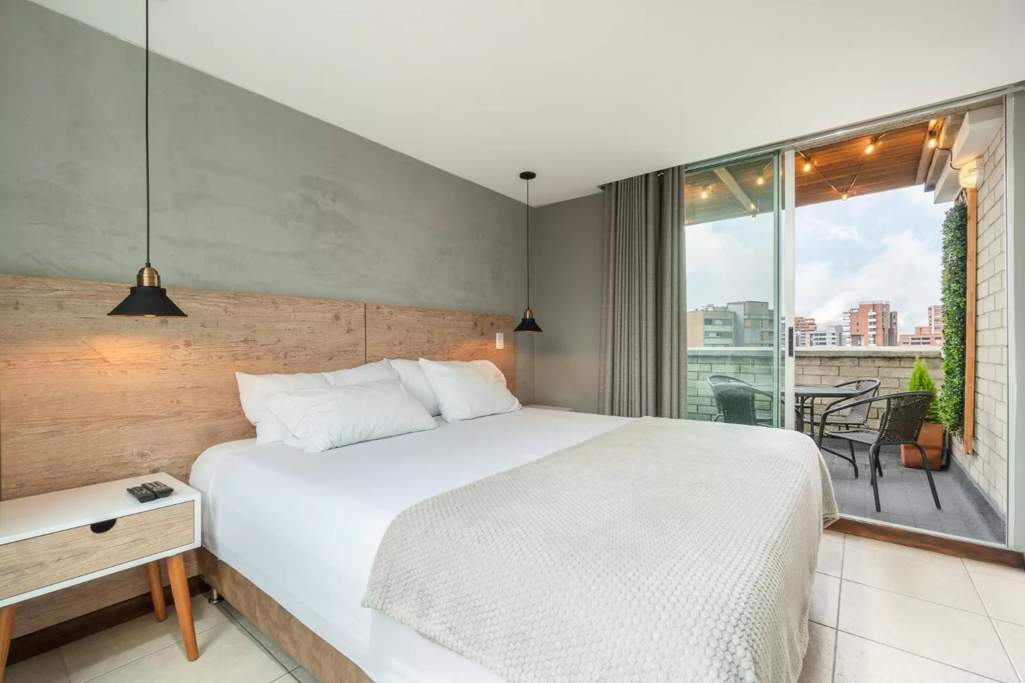 Bed in Apartamentos Poblado Alejandría by HOUSY HOST