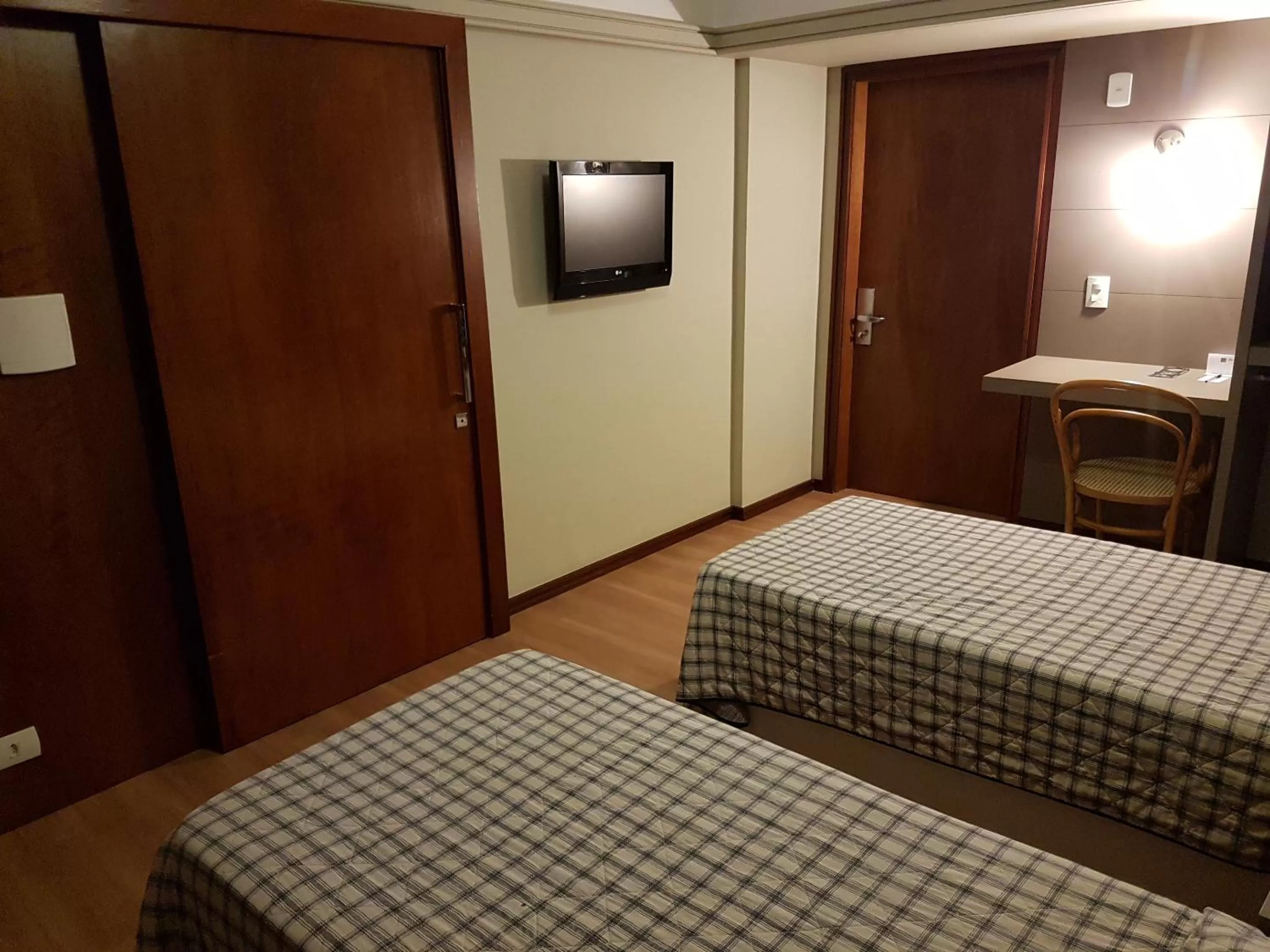 Photo of the whole room, Bed in Alta Reggia Plaza Hotel