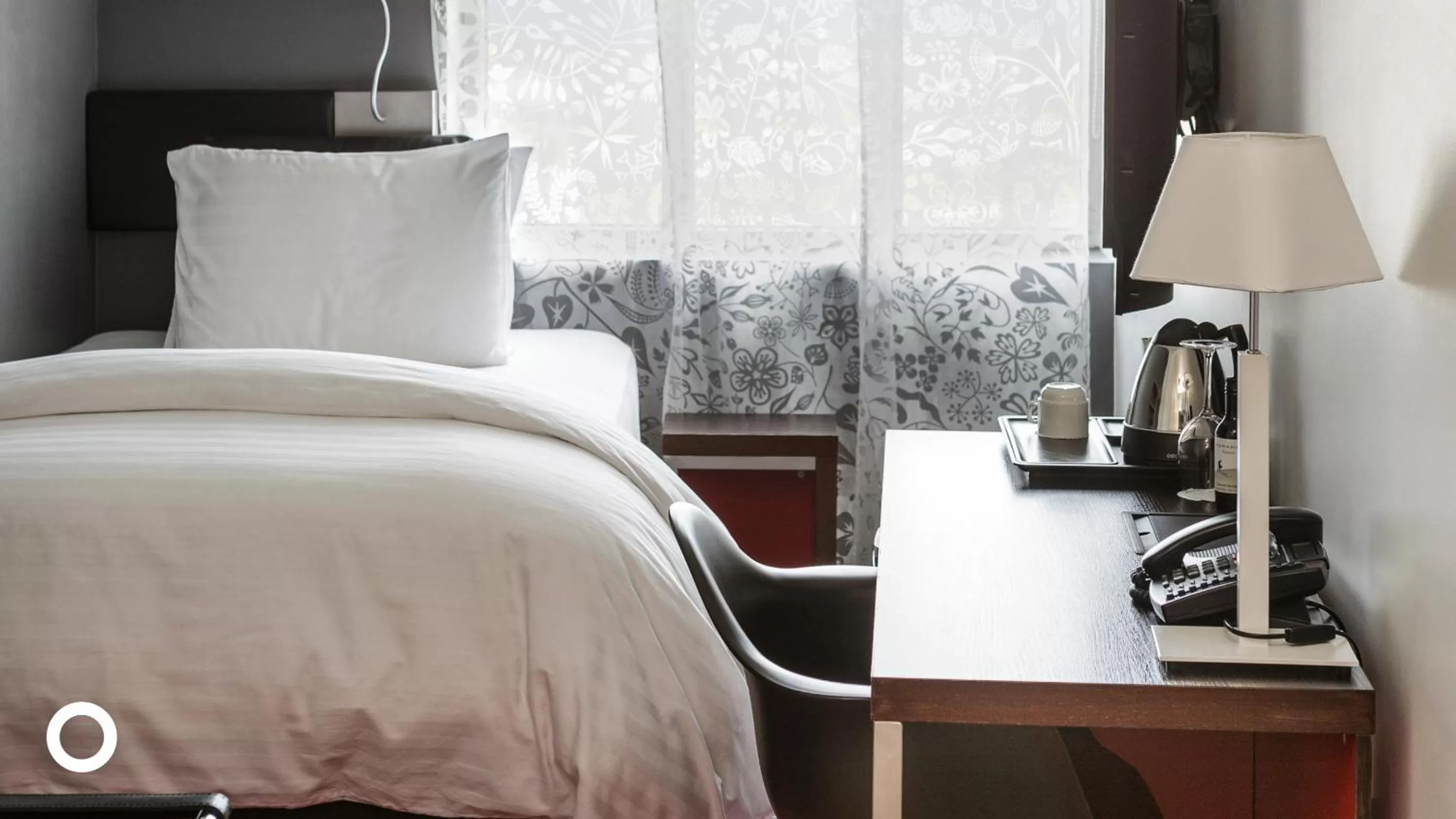 Bedroom, Bed in Center Hotels Arnarhvoll