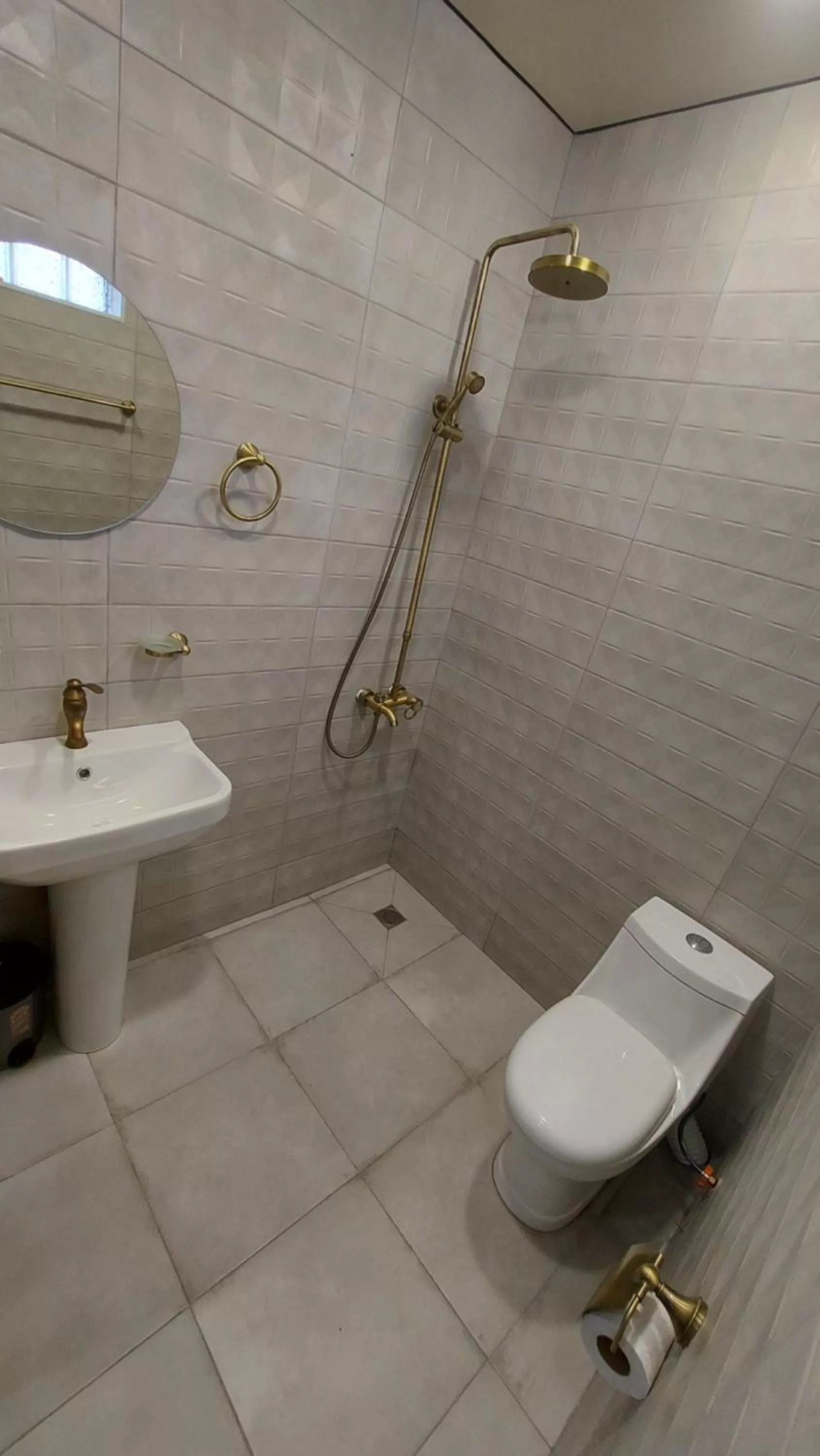 Bathroom in Level Up Hotel & Restaurant