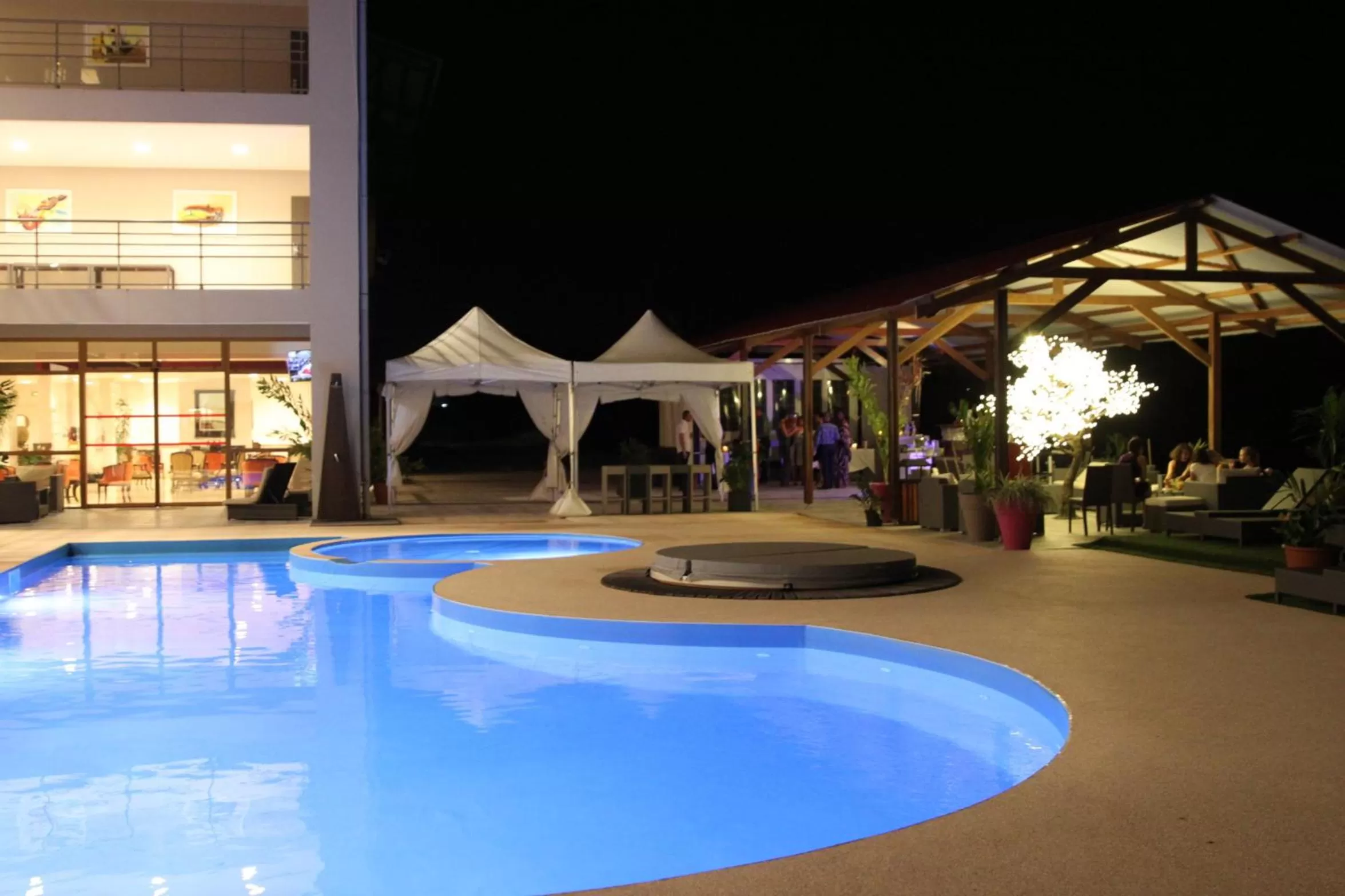 Lounge or bar in Mercure Cayenne Royal Amazonia