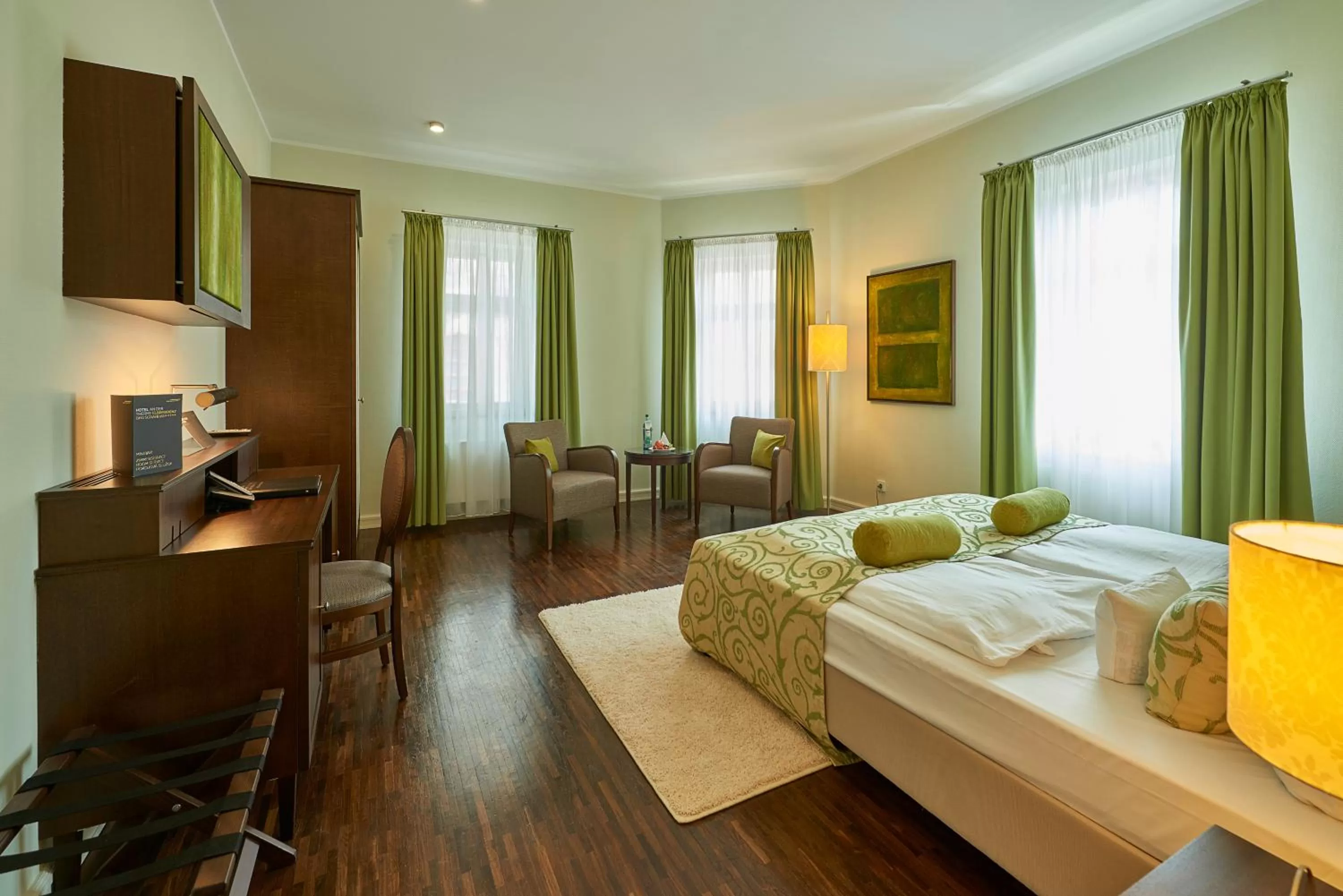 Photo of the whole room, Bed in Hotel Elbresidenz an der Therme