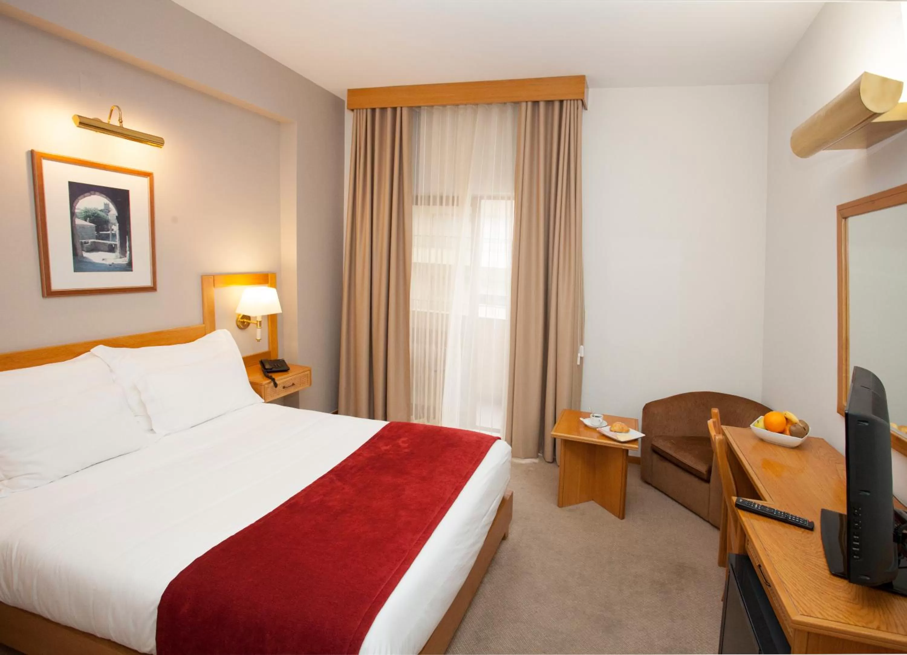 Bed in Hotel Rainha D. Amélia, Arts & Leisure