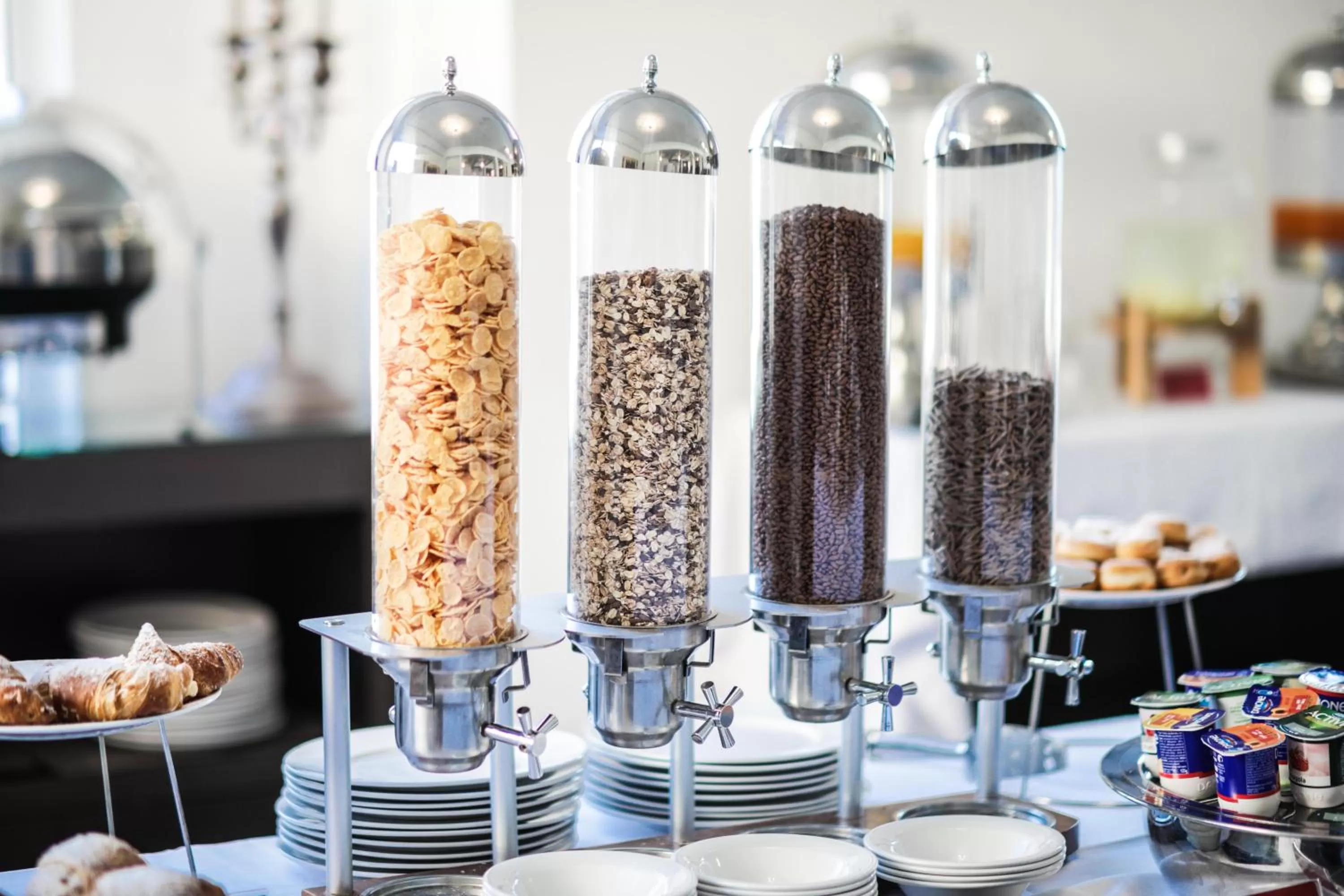 Breakfast in Victoria Palace Hotel & Zen Wellness