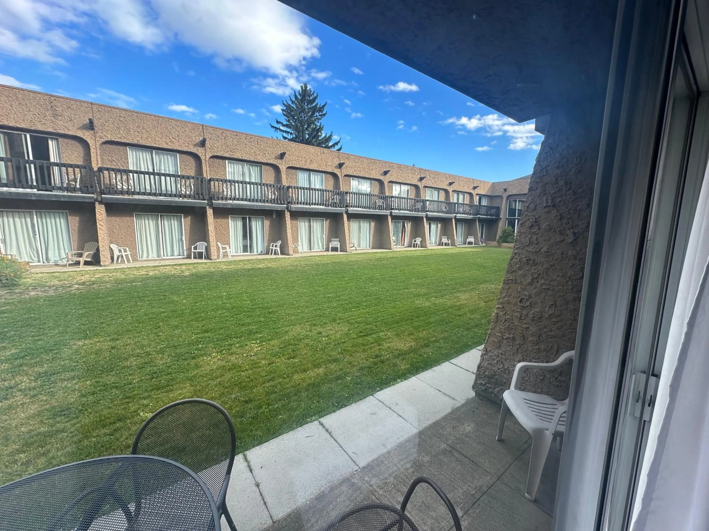 Patio in Divya Sutra Plaza and Conference Centre, Vernon, BC