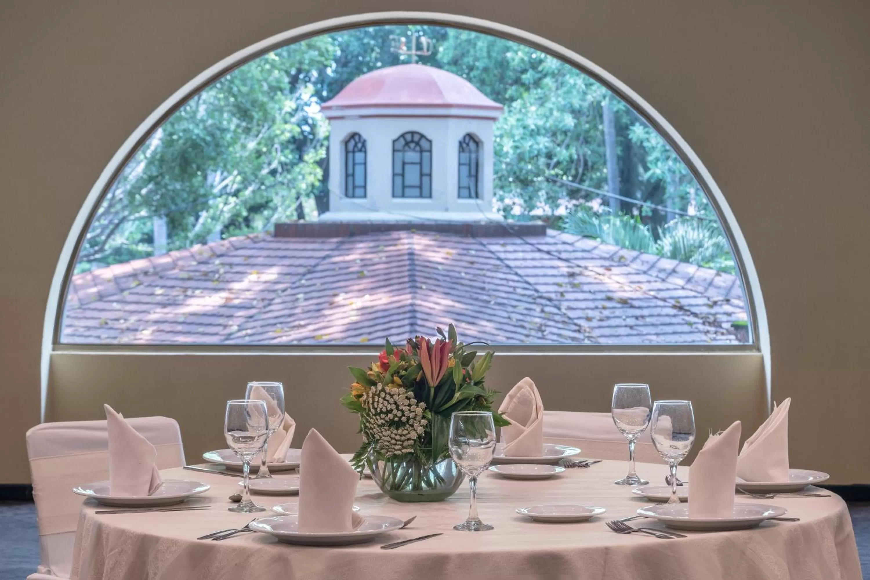 Spa and wellness centre/facilities in Holiday Inn Guadalajara Expo Plaza del Sol by IHG