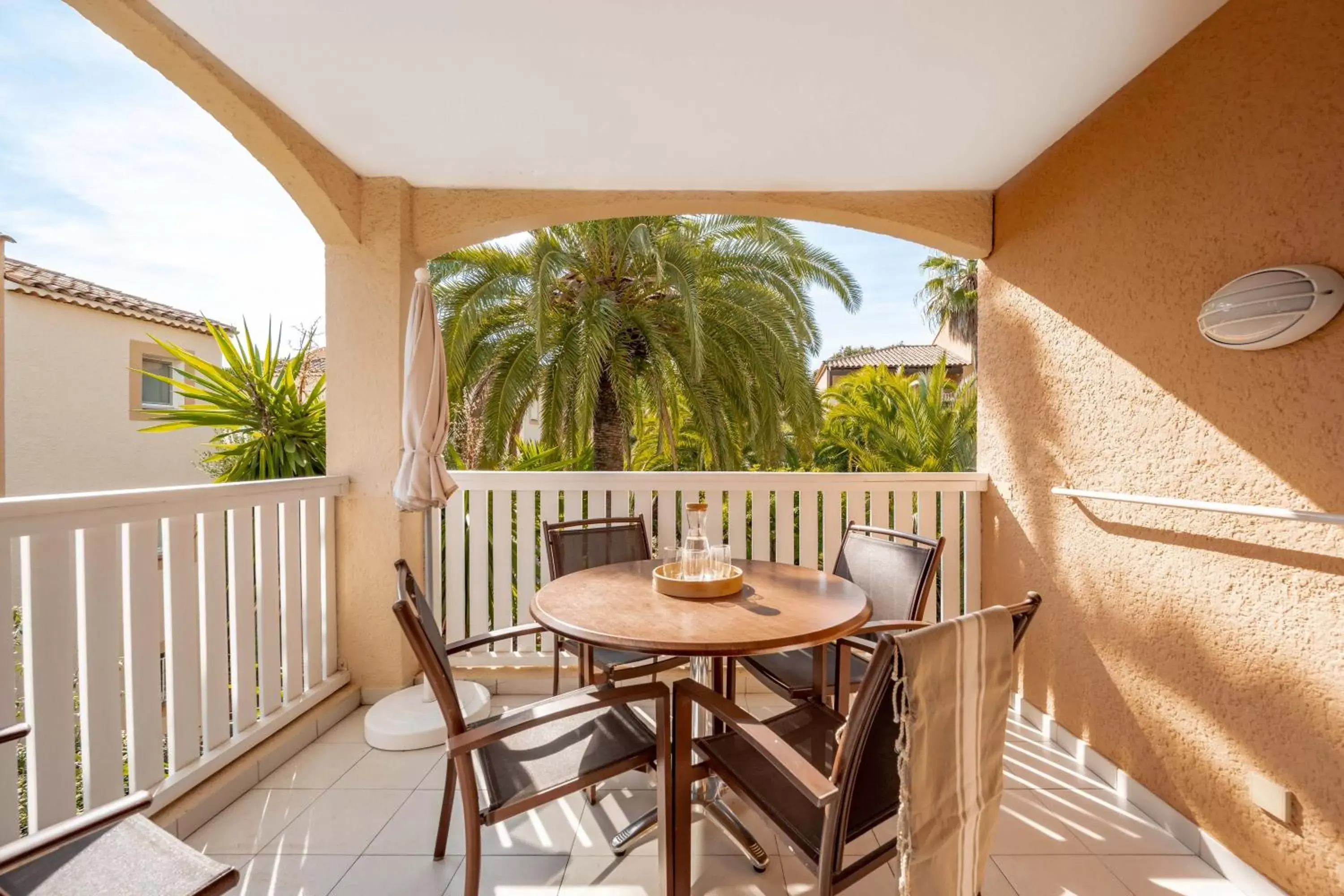 One-Bedroom Apartment with Terrasse or Balcony (4 people) in Résidence Pierre & Vacances L’Anse De Pramousquier One-Bedroom Apartment with Terrasse or Balcony (4 people) in Résidence Pierre & Vacances L’Anse De Pramousquier