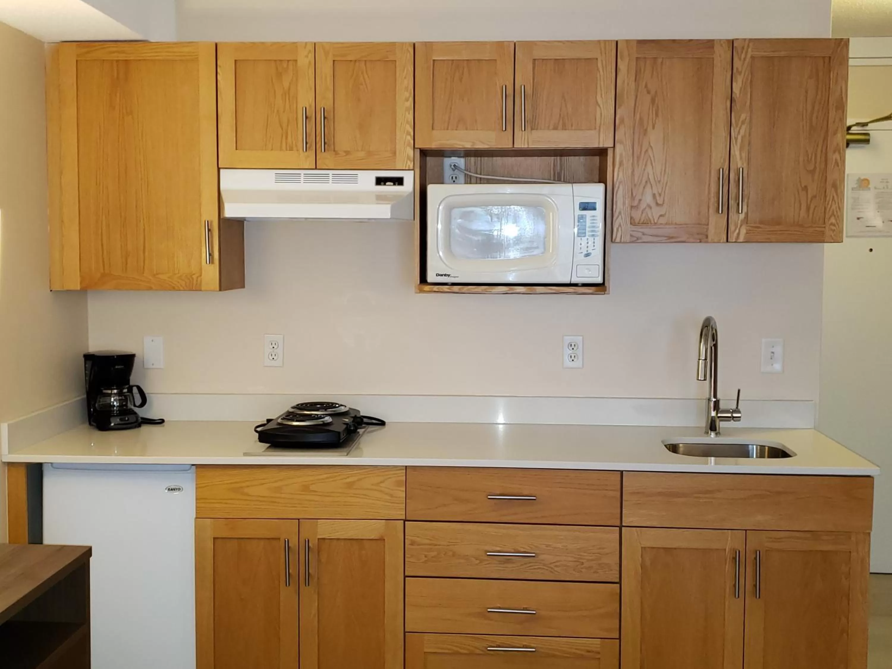 Kitchen or kitchenette in Sun Peaks Lodge