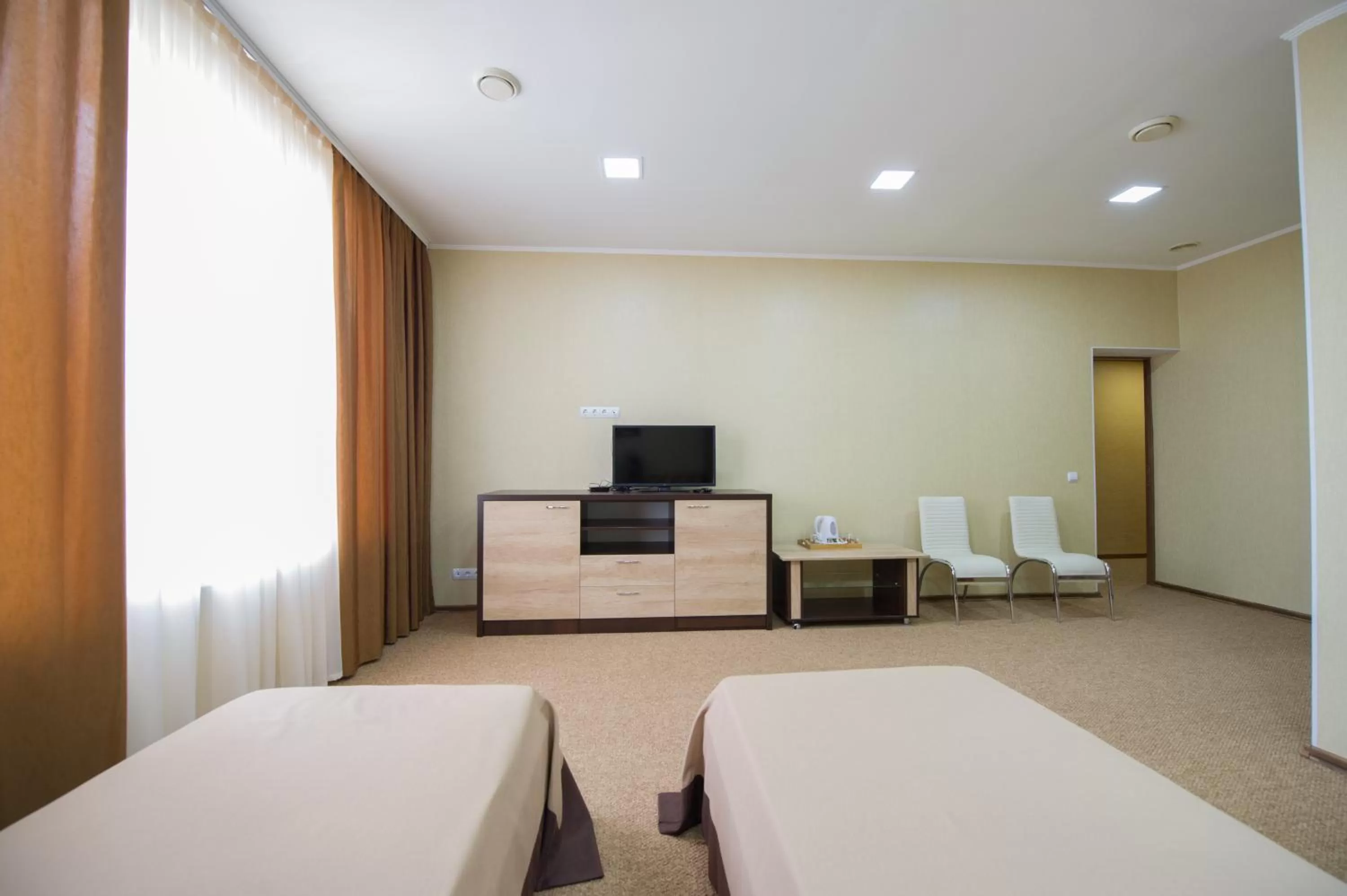 Photo of the whole room in Elite Hotel