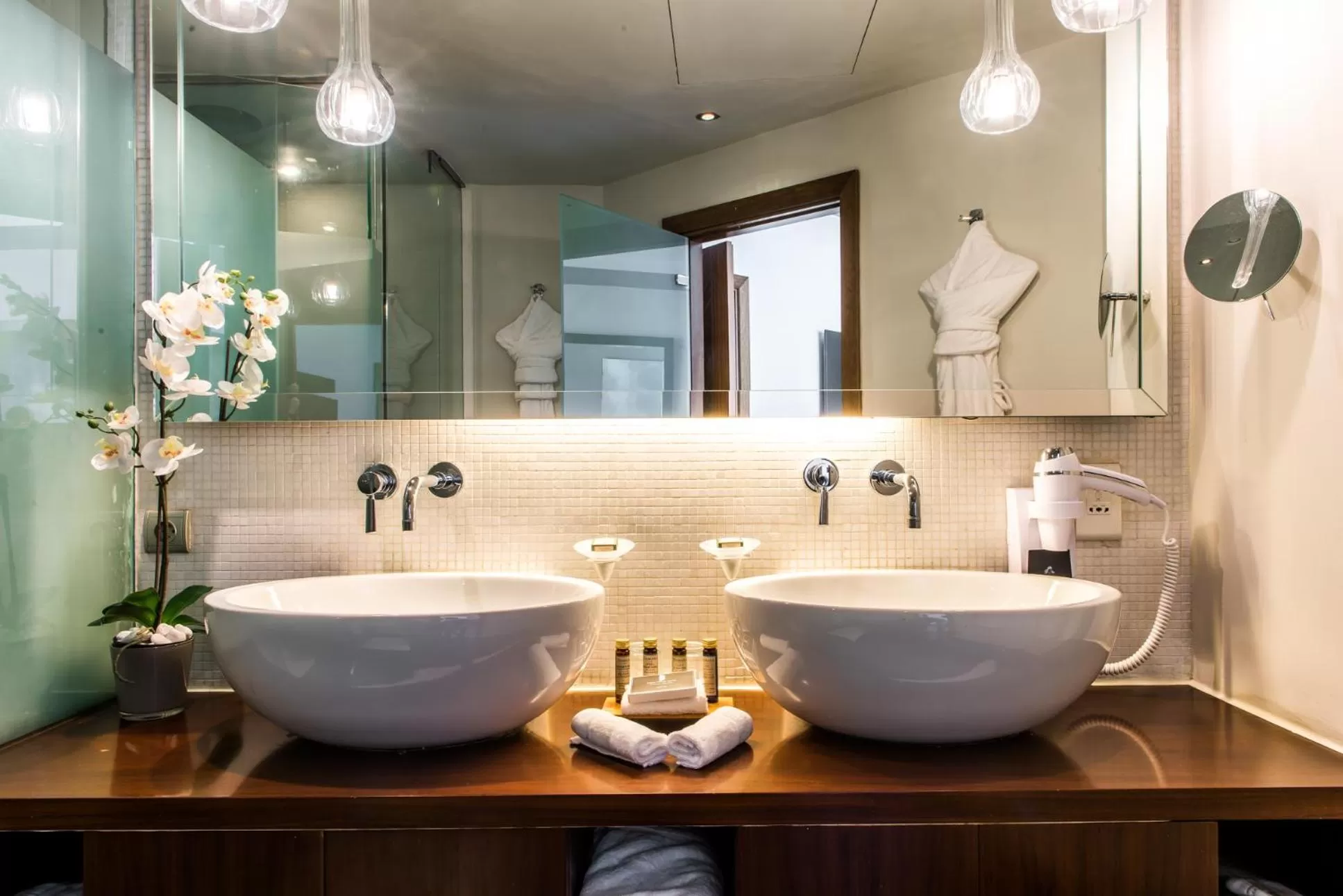 Bathroom in Kenzi Tower Hotel