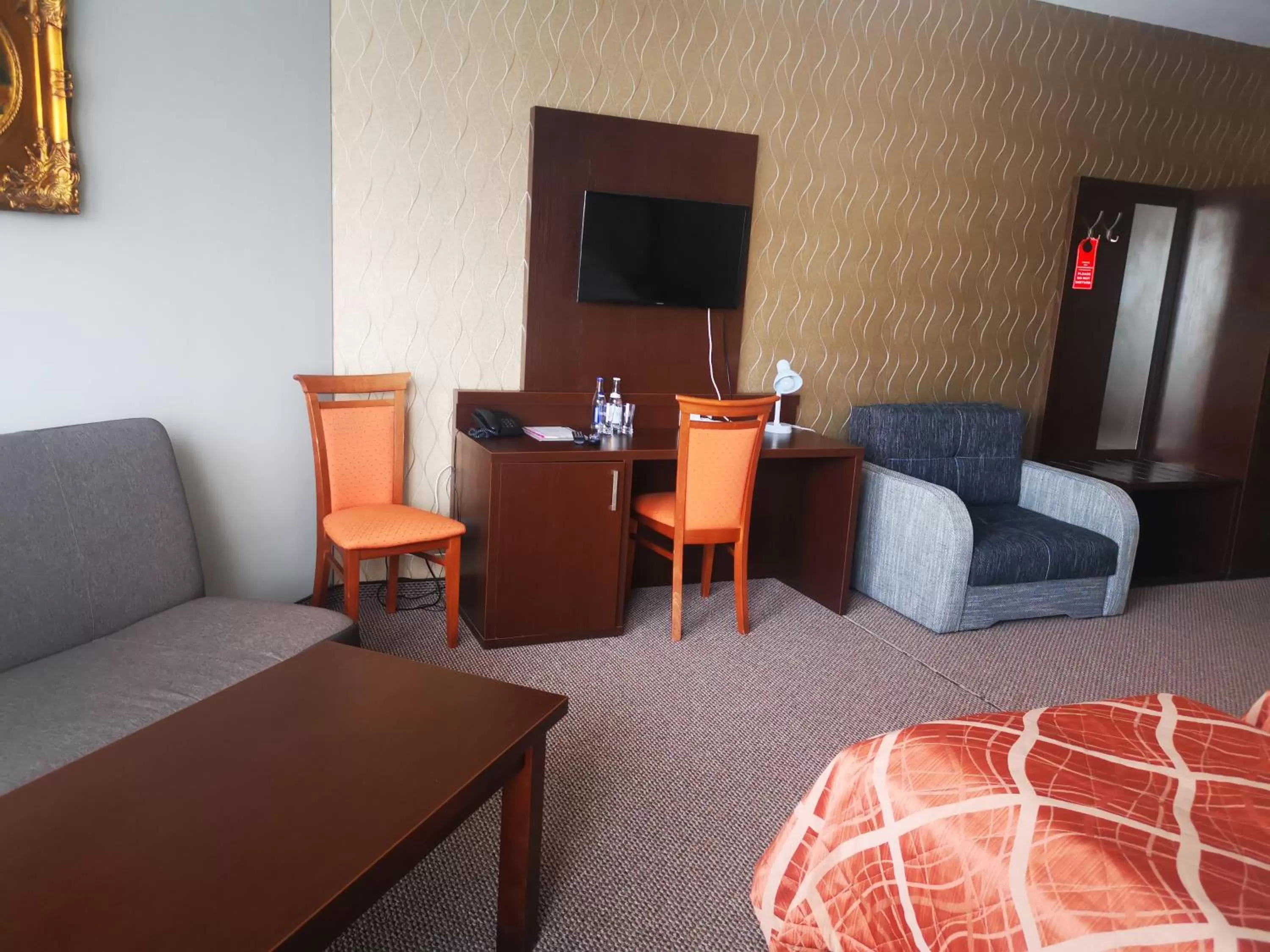 TV and multimedia in Hotel i Restauracja Bona