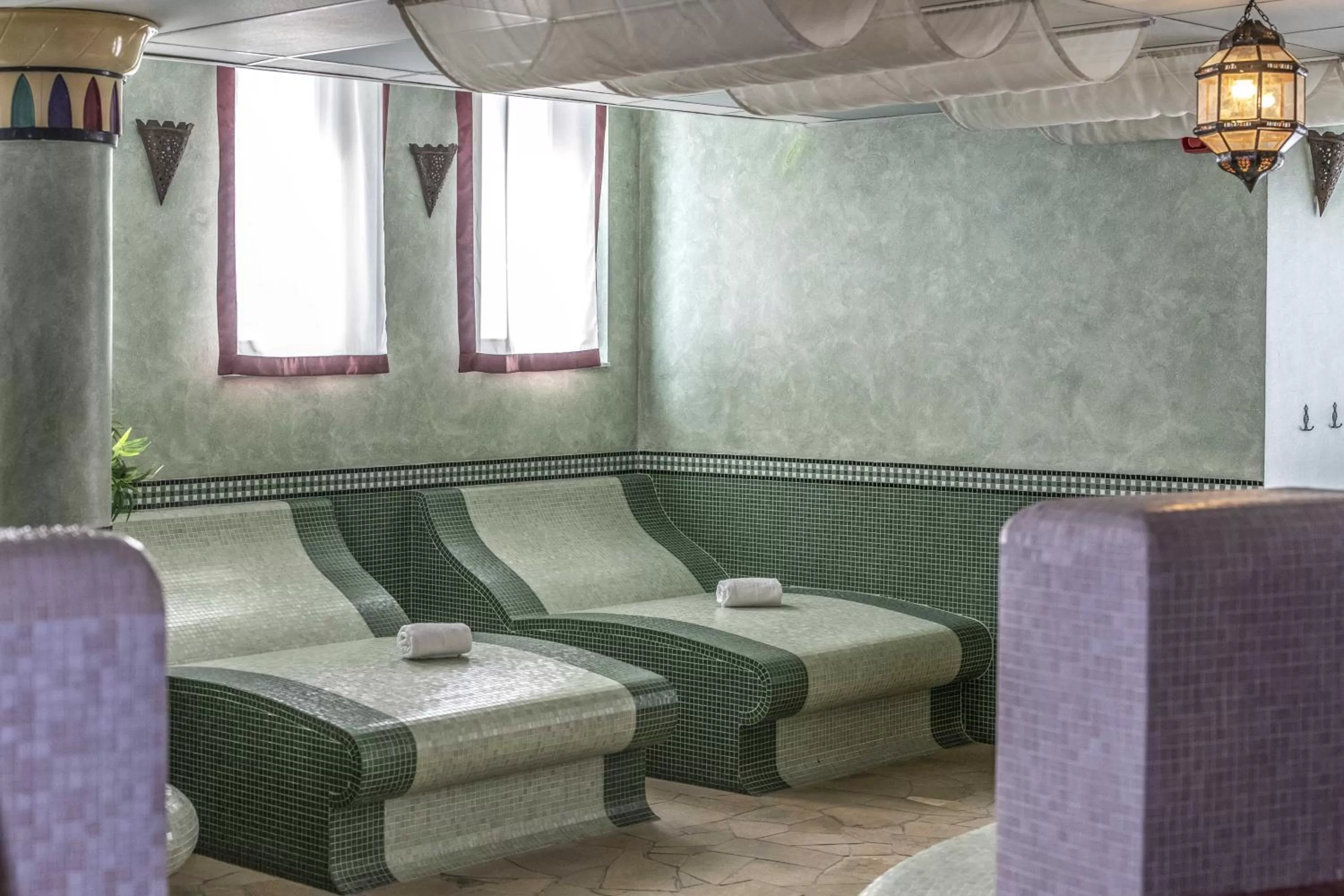 Seating area in Willis Hotel Business & Wellness