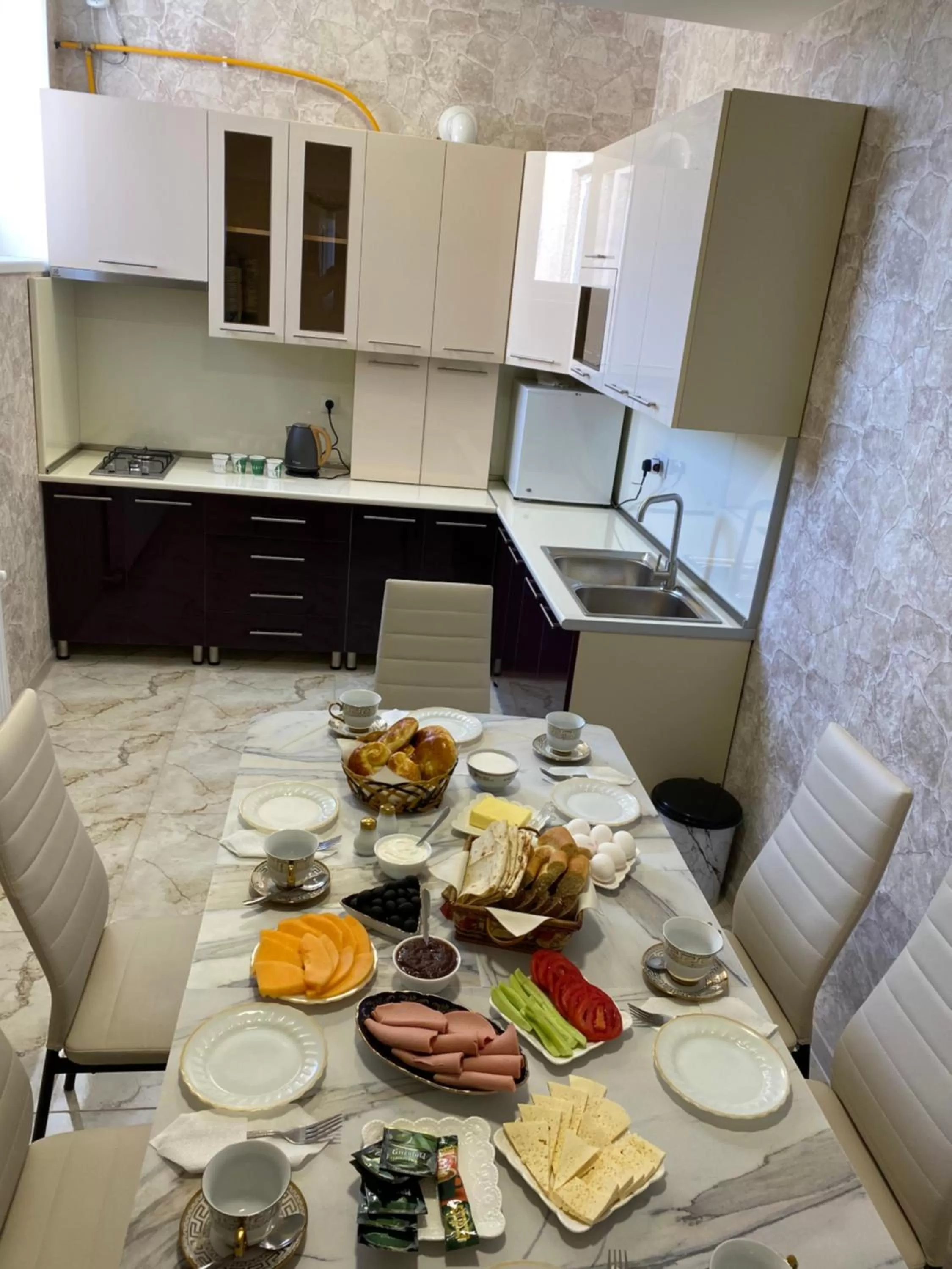 Dining Area in Hotel Sharl