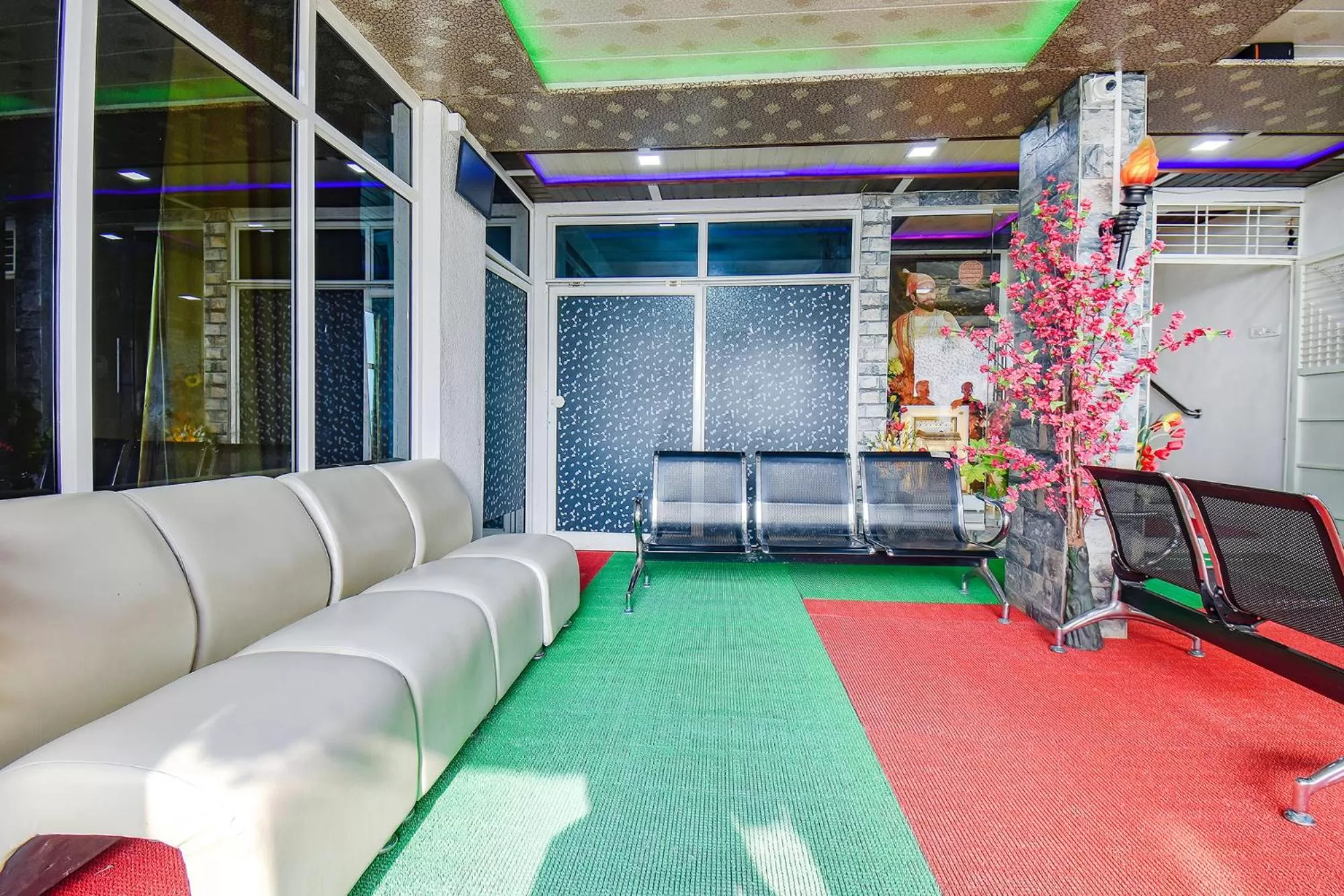 Seating area, Swimming Pool in FabExpress Vardhan Executive