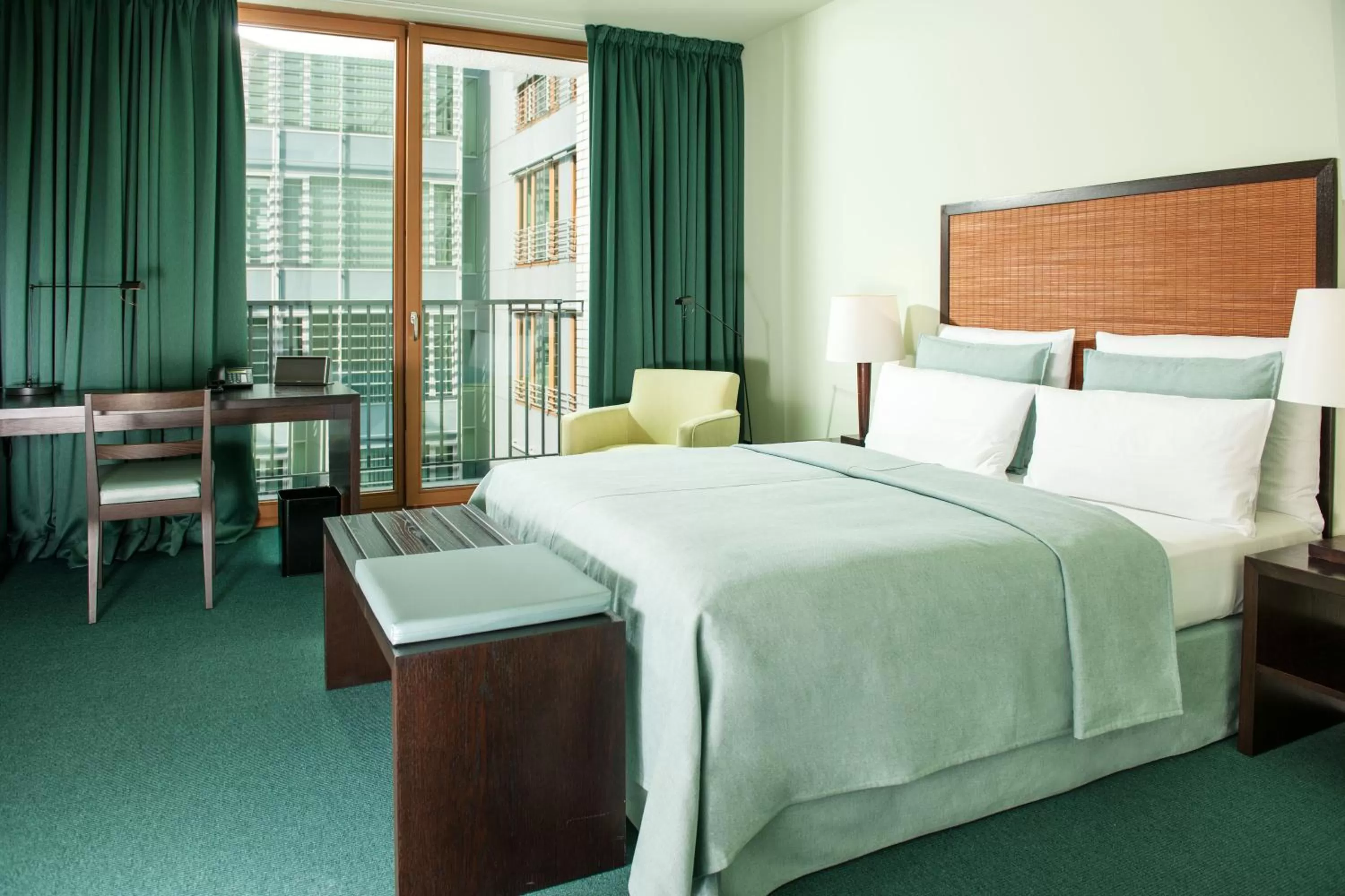 Photo of the whole room, Bed in Clipper Boardinghouse - Berlin-Gendarmenmarkt