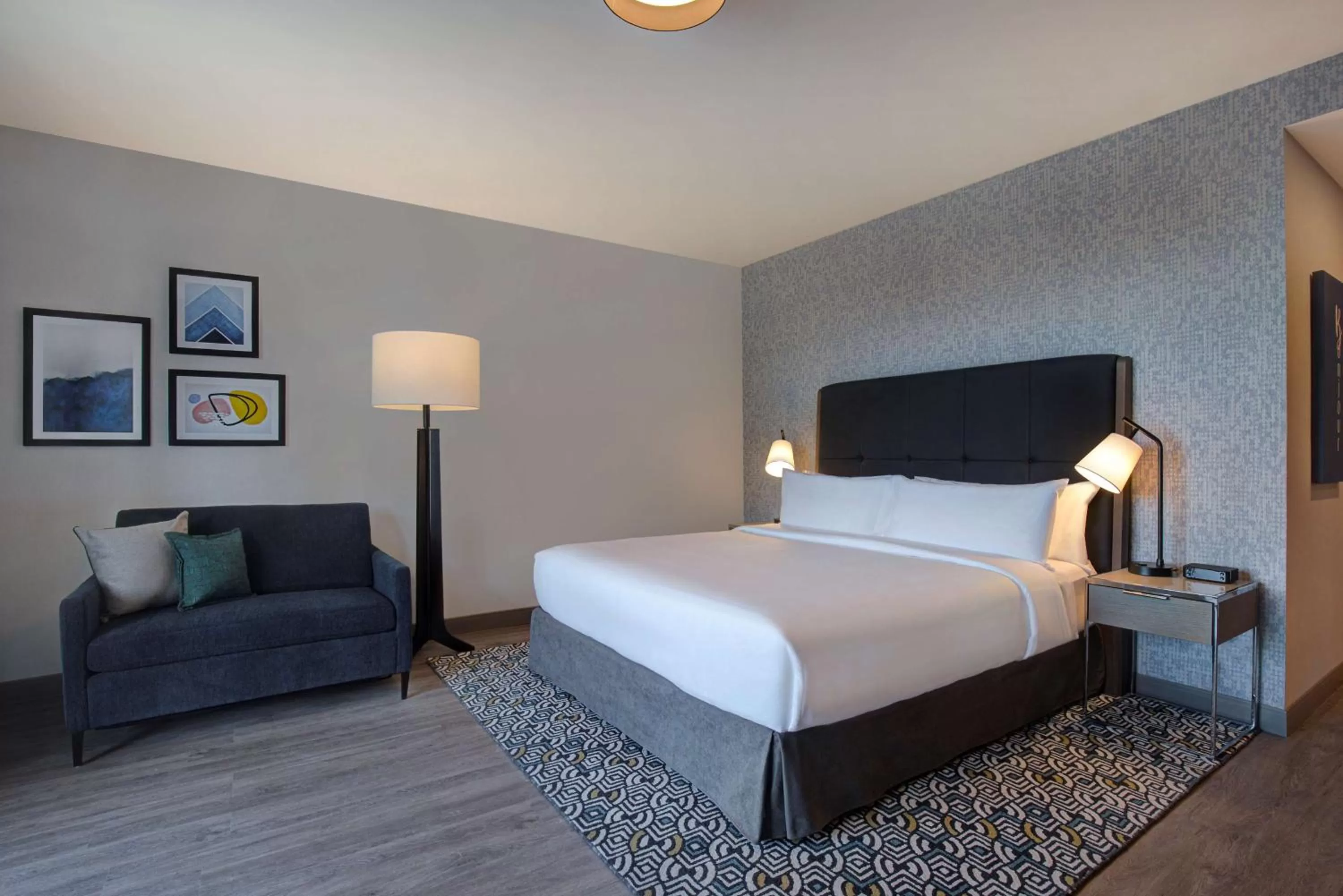 Bed in Homewood Suites By Hilton Montreal Downtown