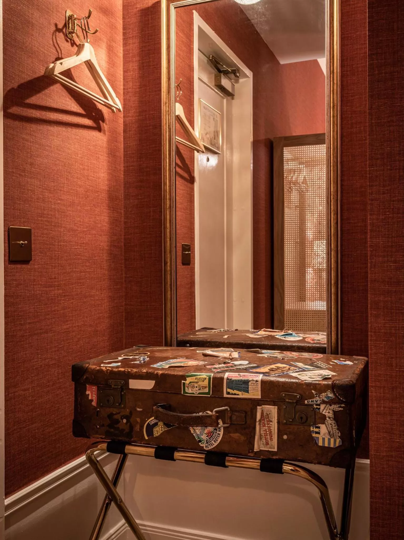 Decorative detail in Victory Hotel