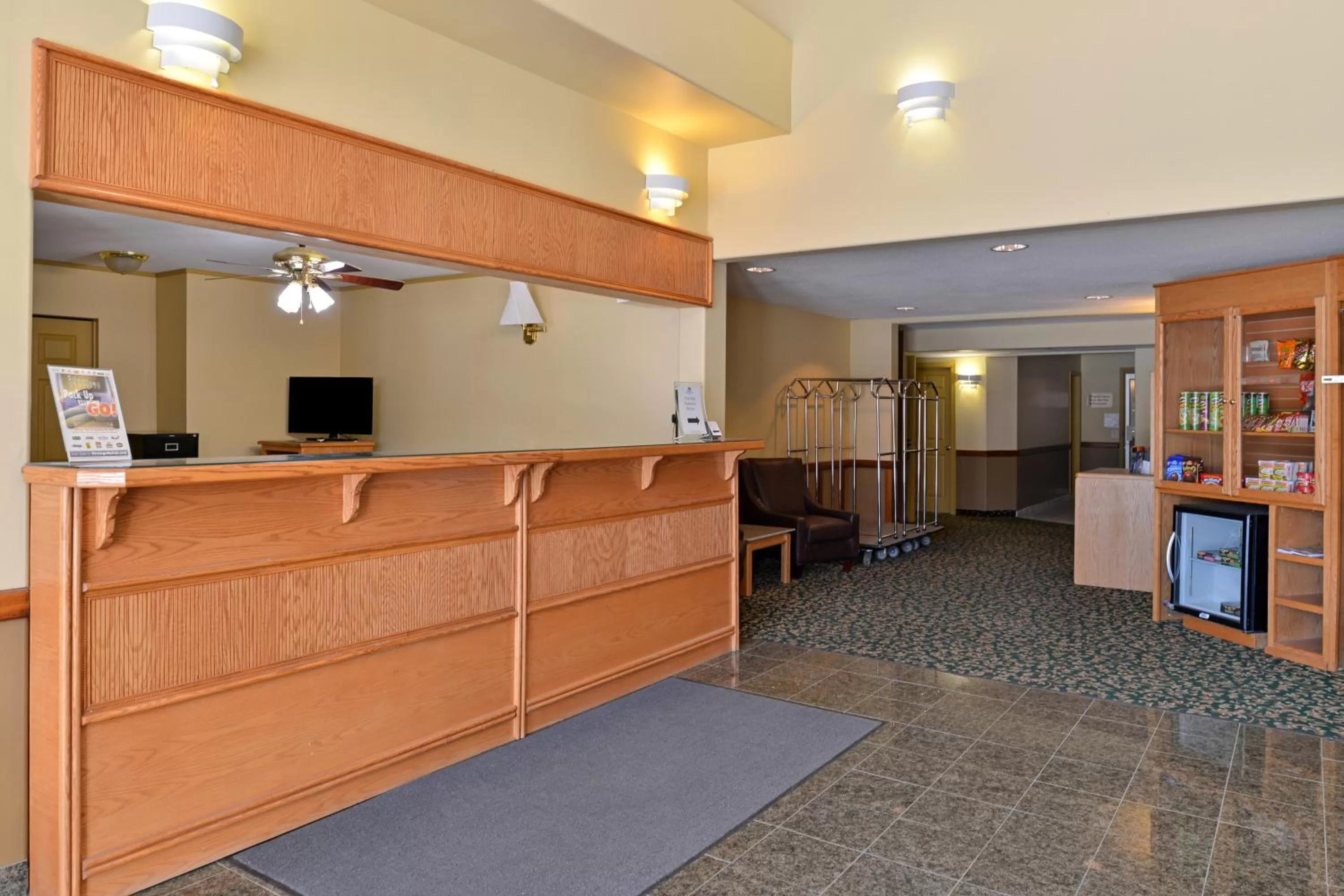 Lobby or reception in Canadas Best Value Inn Valemount