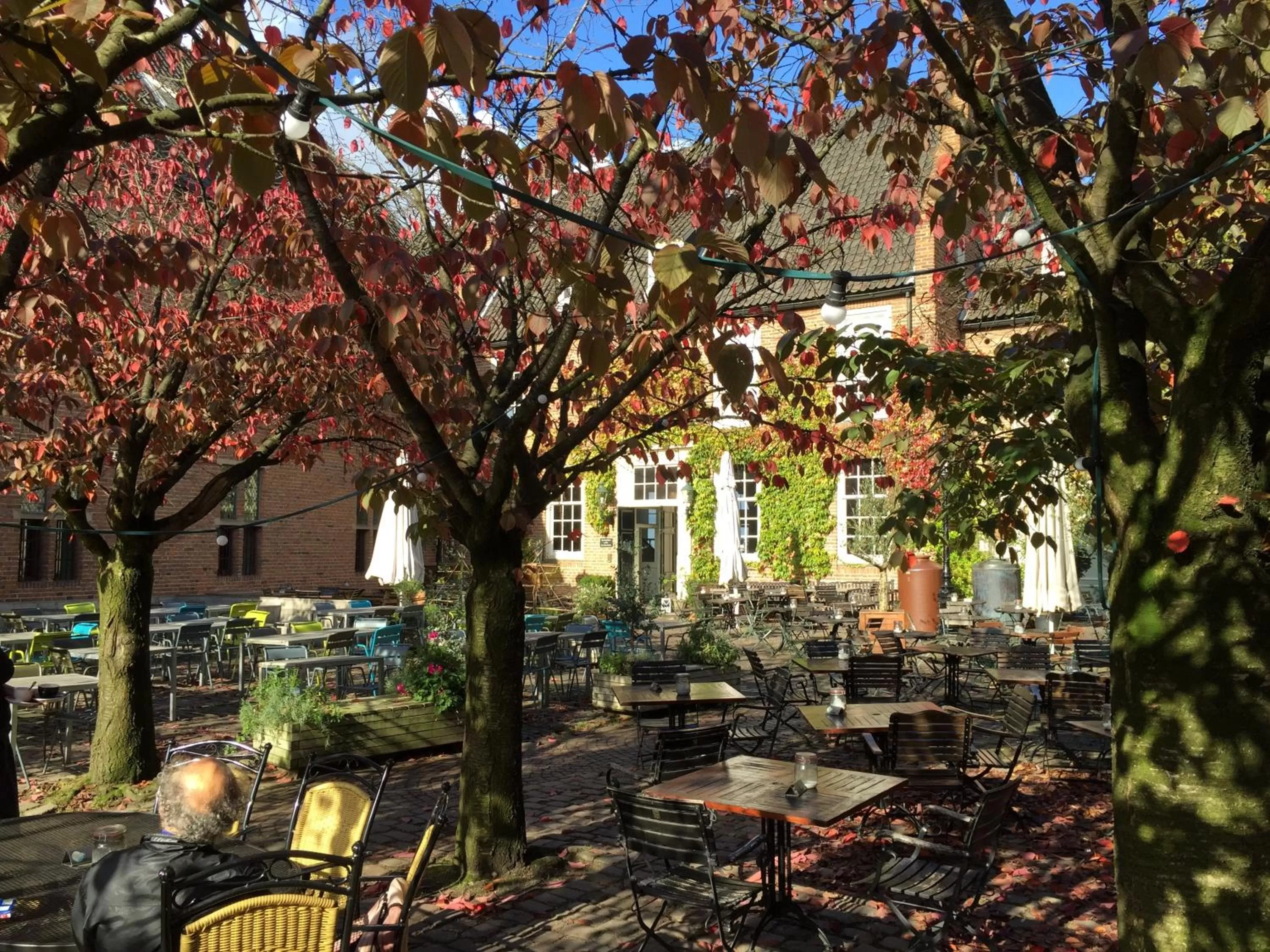 Property building in De Hemel De Kracht van Ambacht