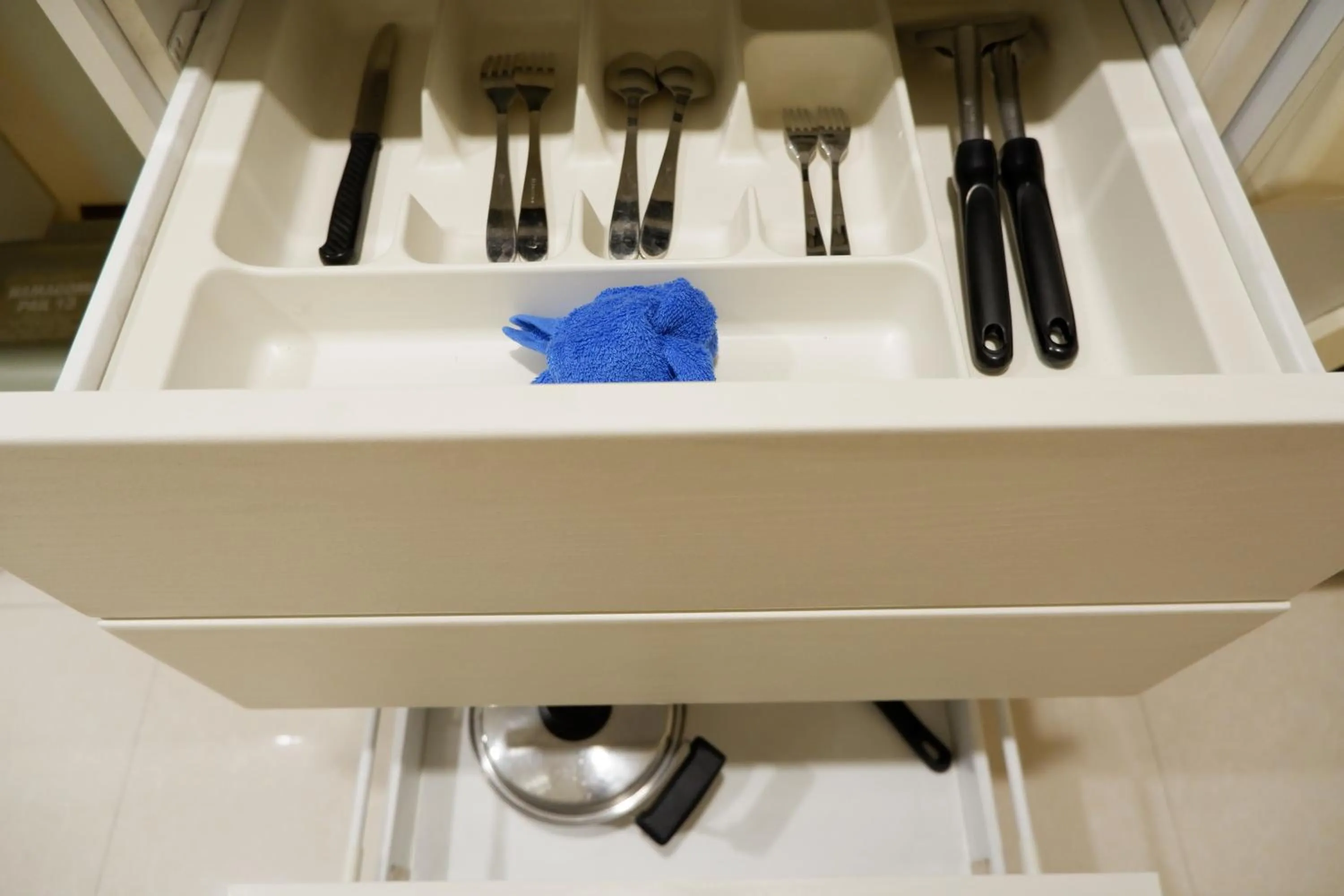 Kitchen or kitchenette in 42Grand Residence