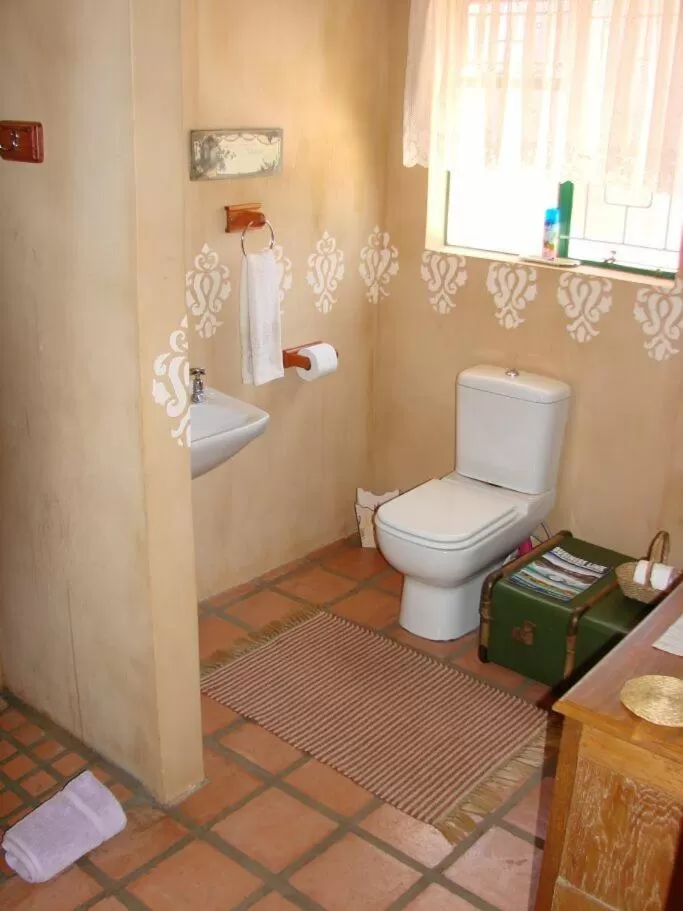 Bathroom in The Farmhouse B&B