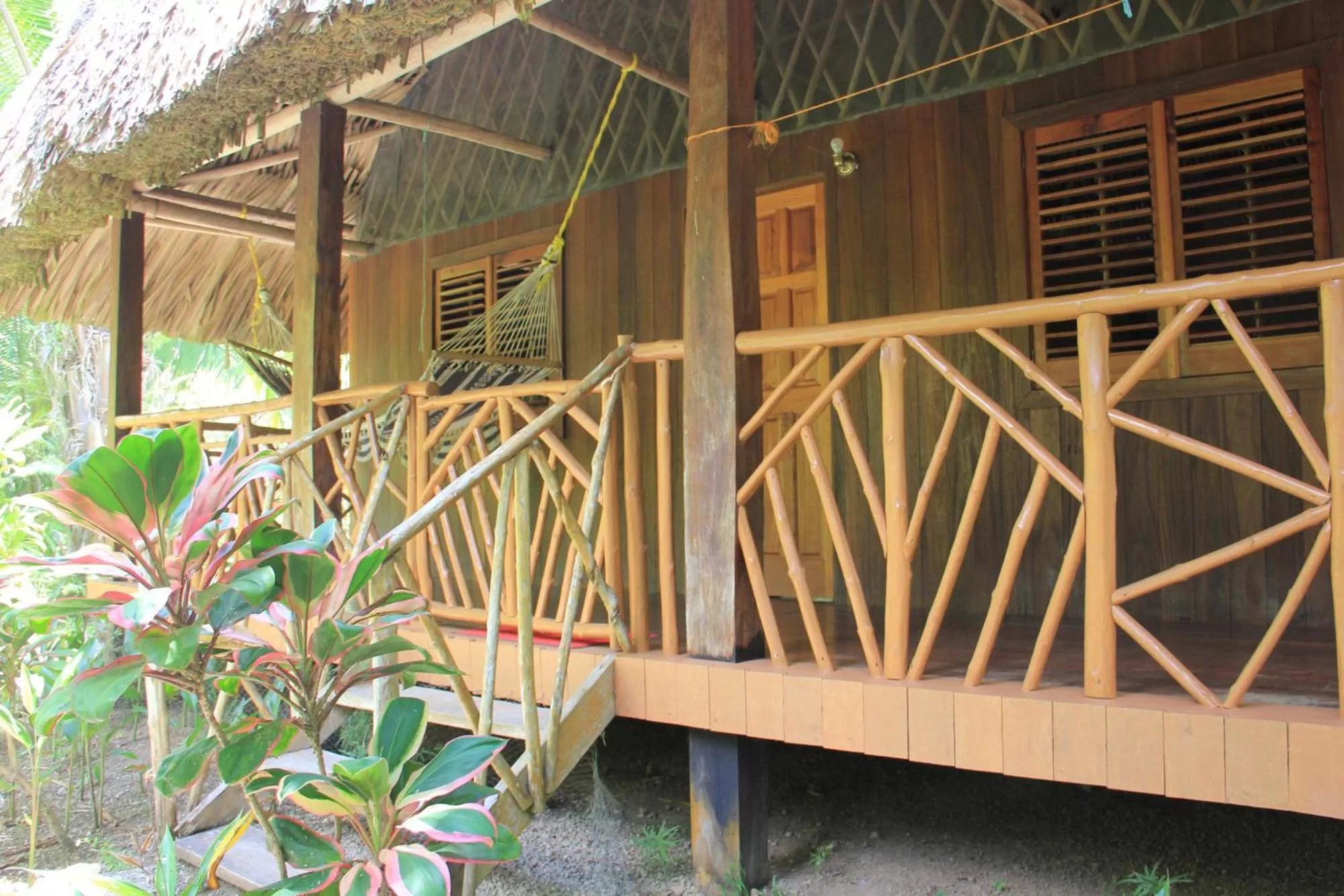 Property Building in Sun Creek Lodge