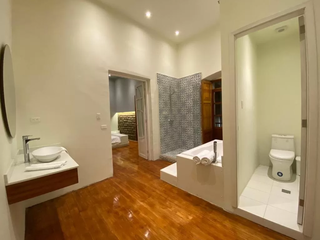 Bathroom in CASA ANABELA HOTEL BOUTIQUE