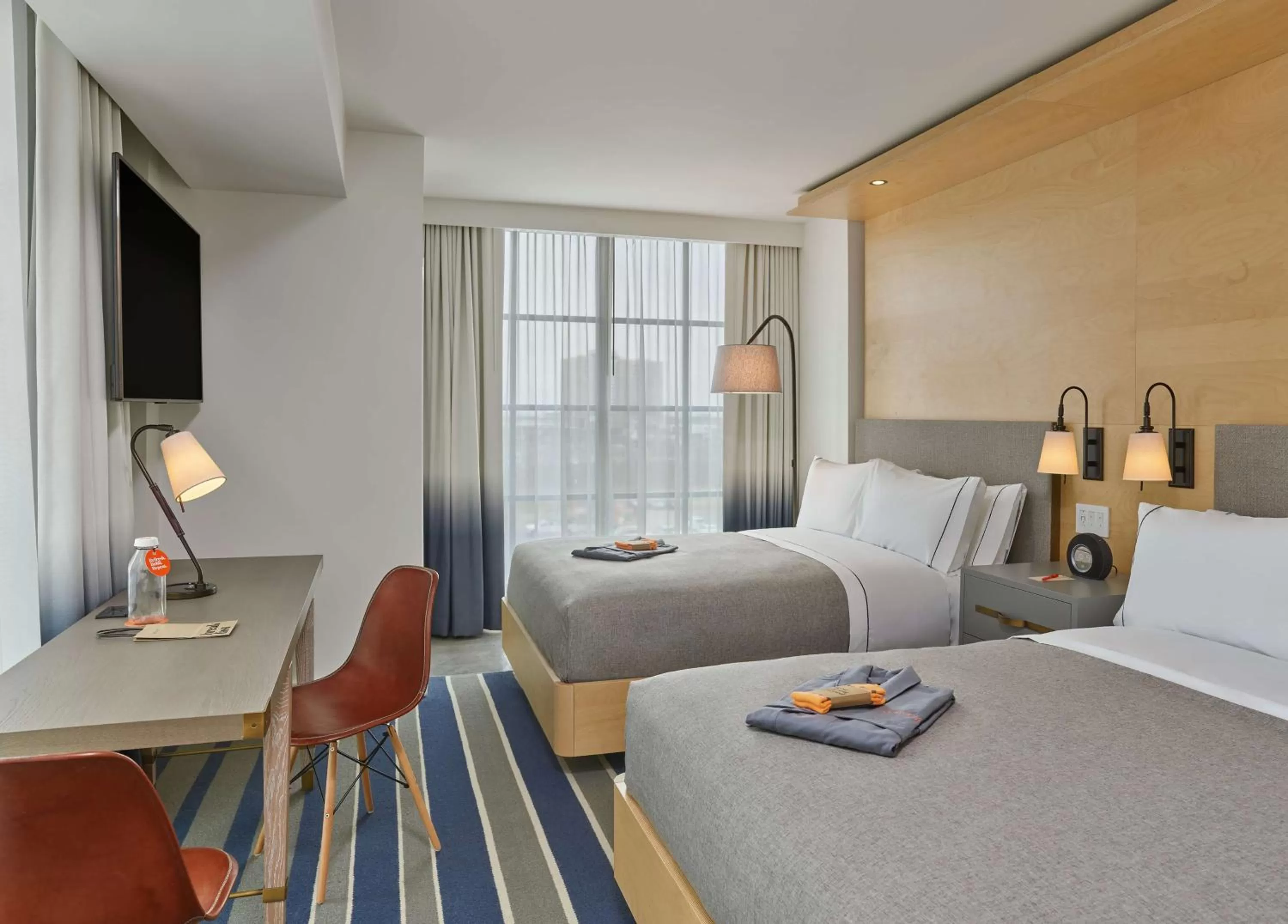 Bedroom, Bed in Canopy By Hilton Washington DC Bethesda North