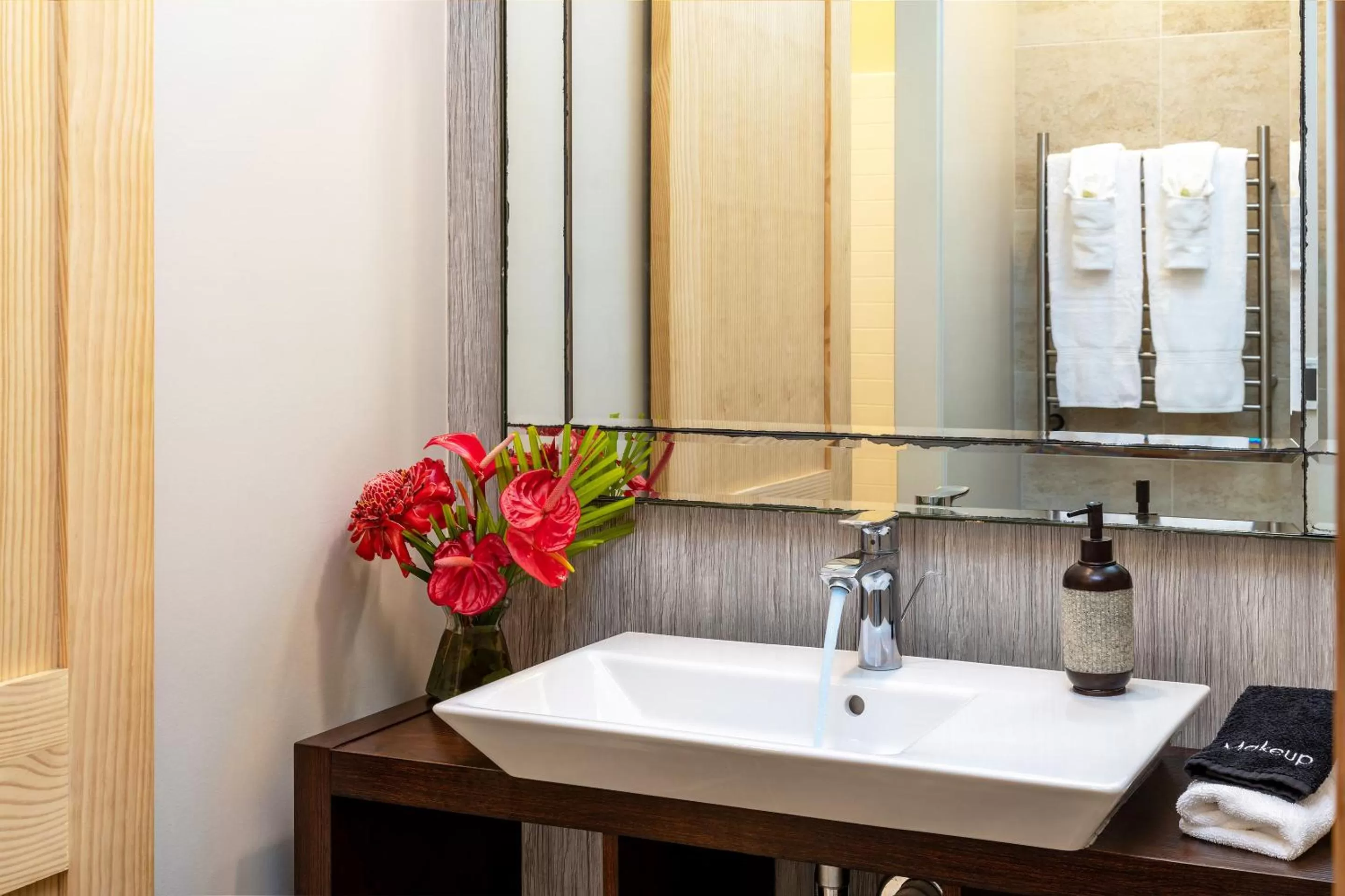 Bathroom in Volcano Village Estates