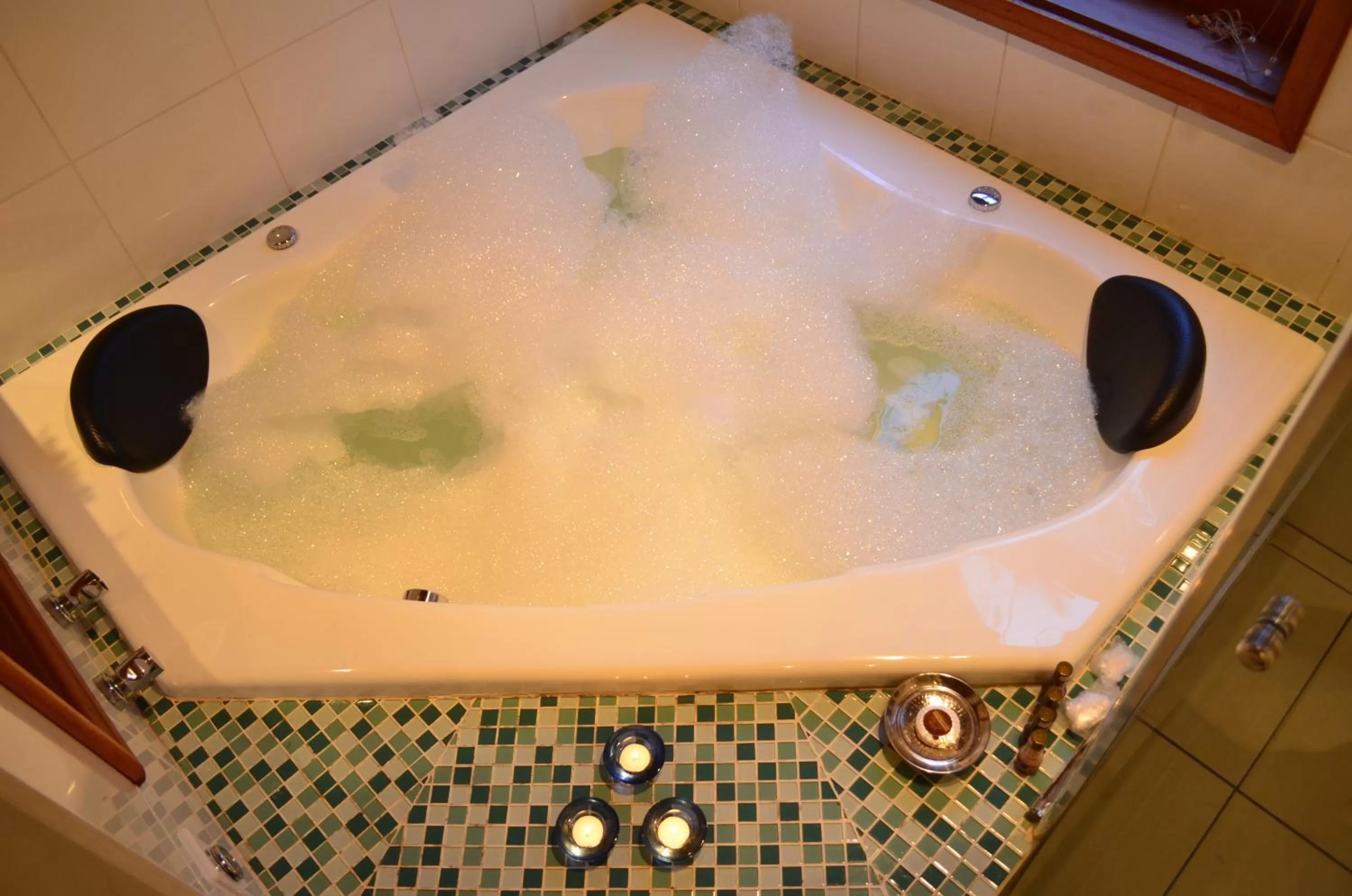 Hot Tub in Pousada Toca Da Coruja