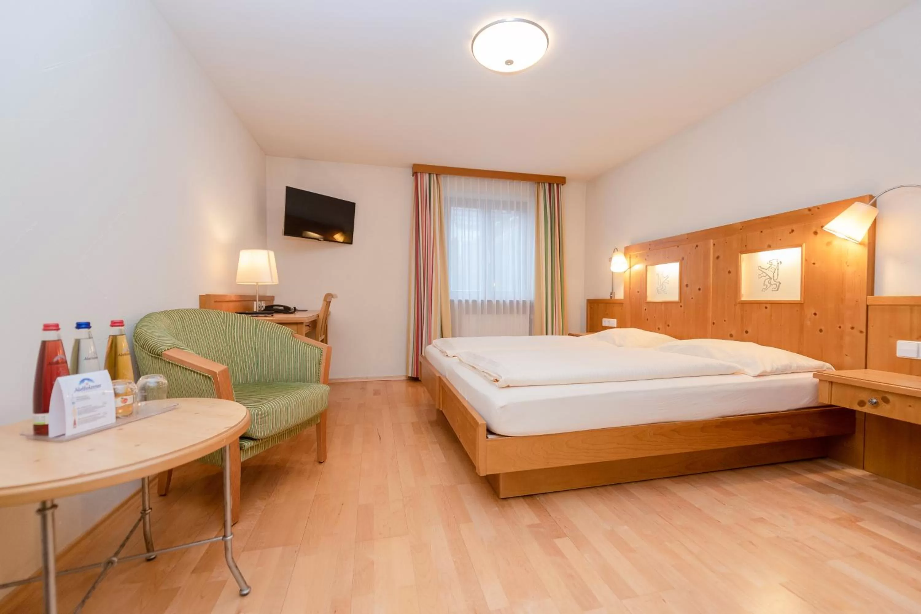 Photo of the whole room in Hotel zum Löwen