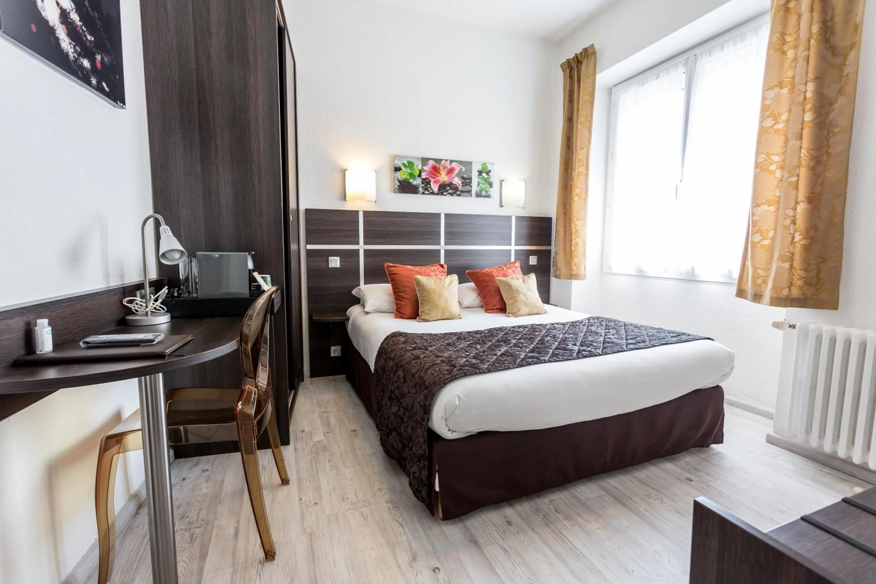 Bed in Hotel Le Centre