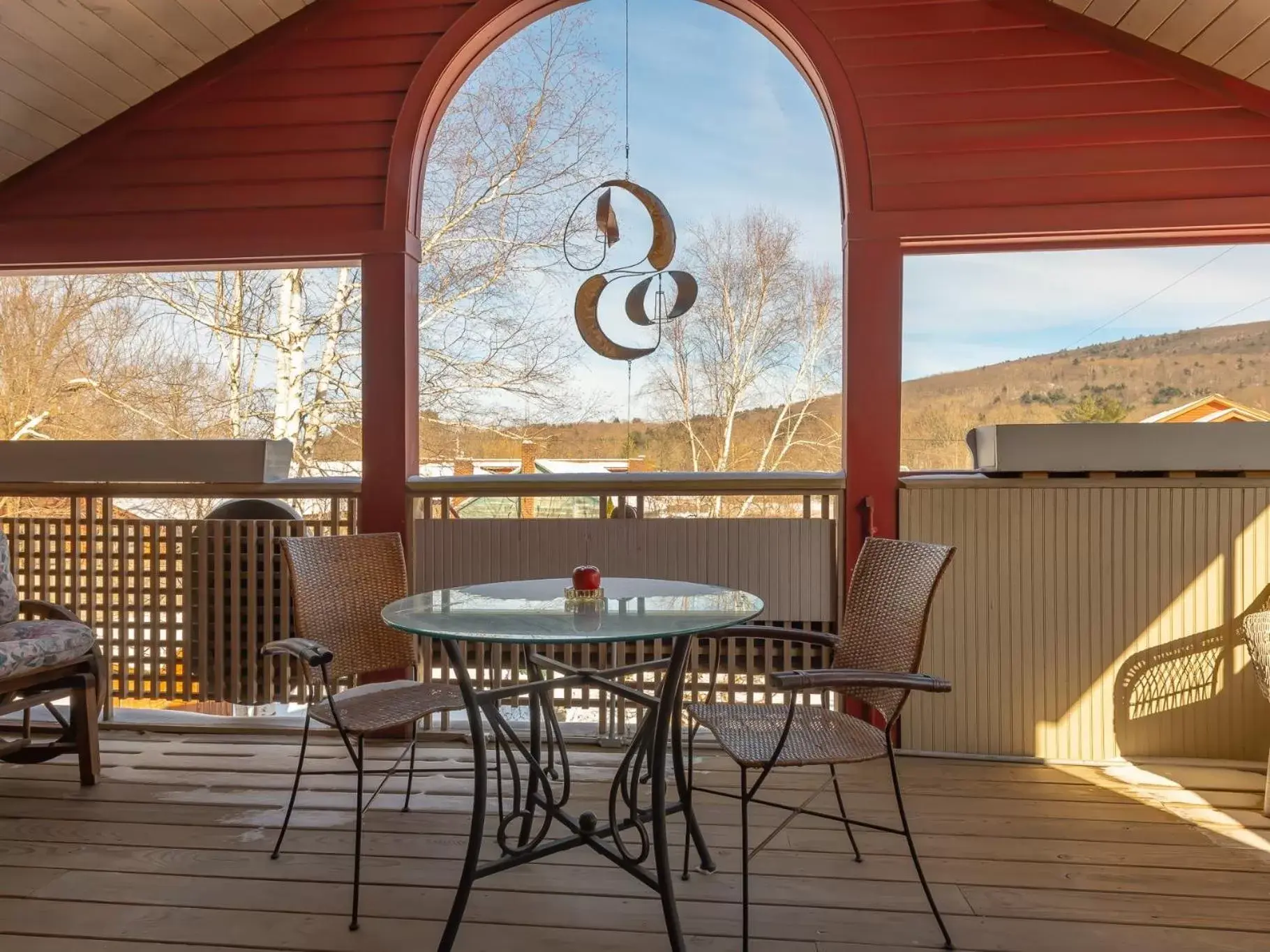 Deluxe Suite in Shaker Mill Inn Deluxe Suite in Shaker Mill Inn