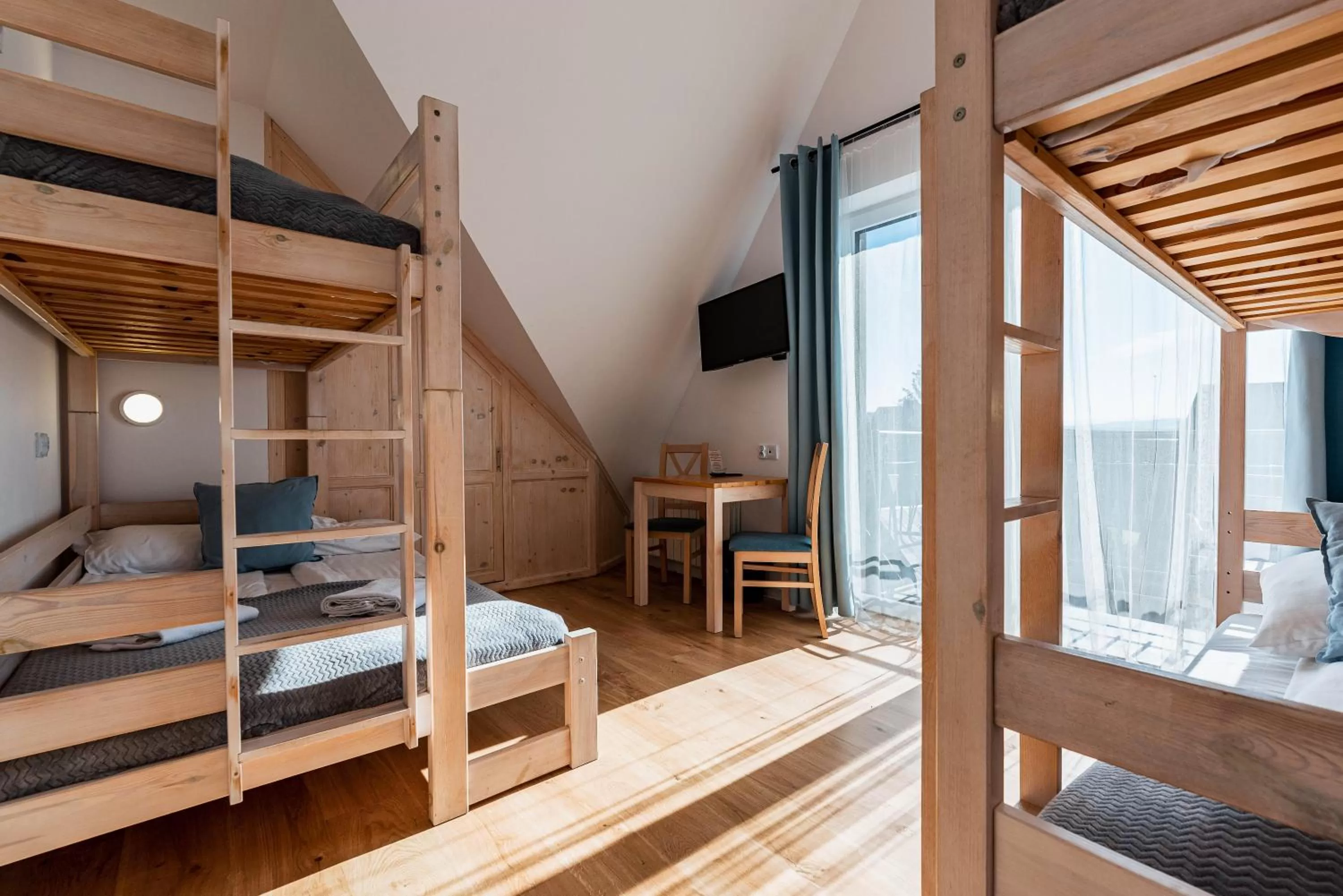 Bed, Bunk Bed in Willa ŻeglarSki