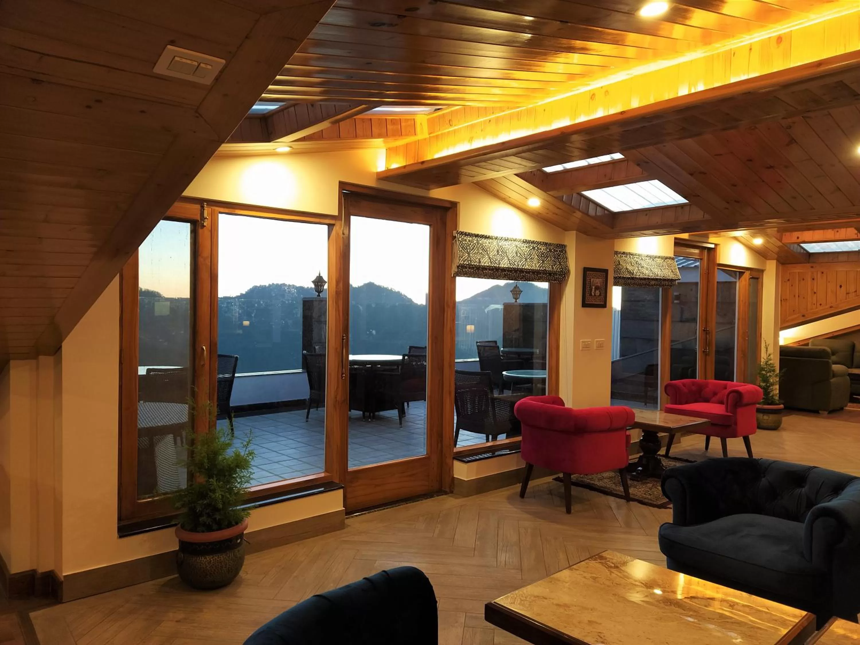 Lounge or bar in The Retreat Mashobra, Shimla