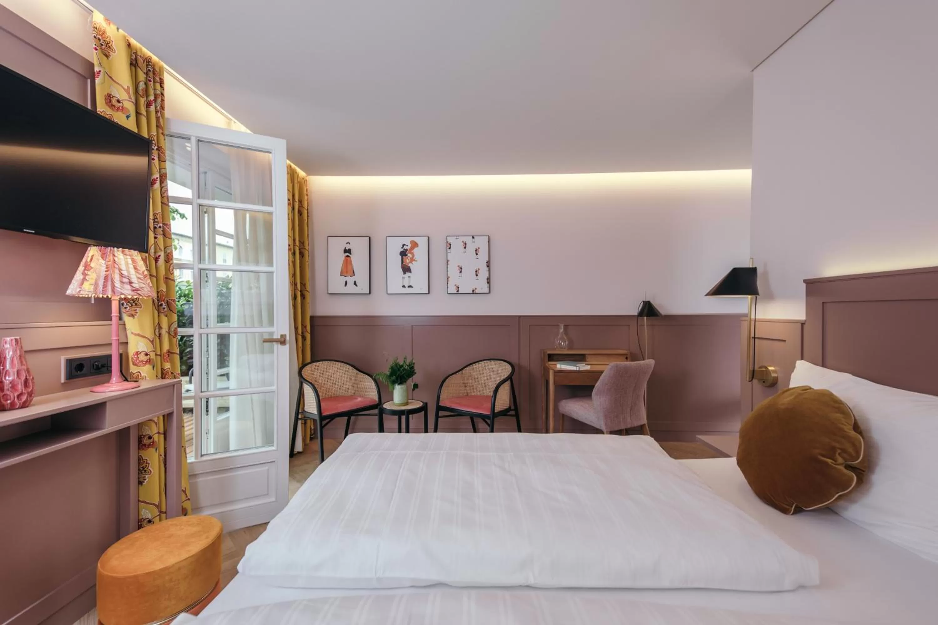 Photo of the whole room, Bed in Hotel Goldener Ochs