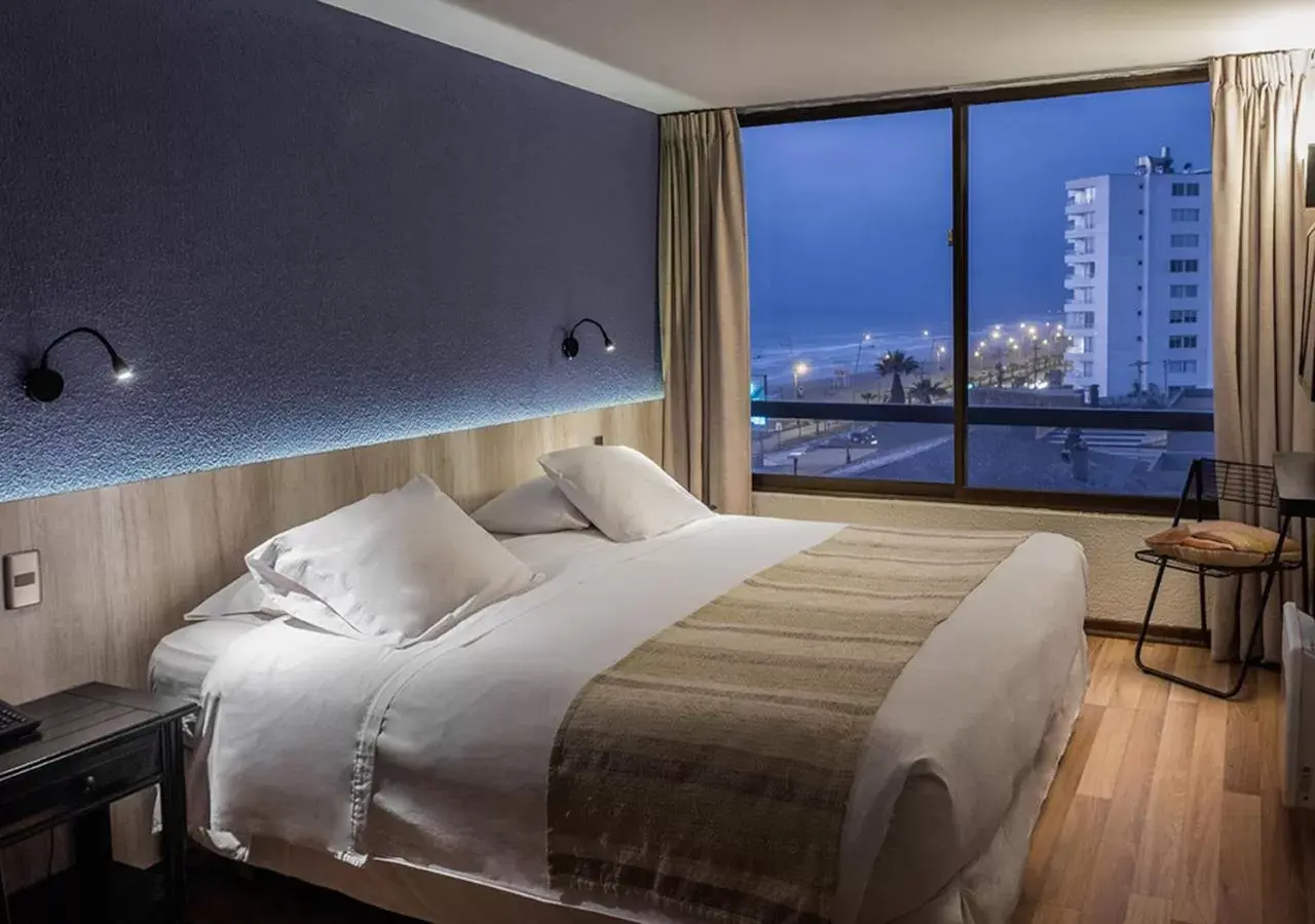 Standard King Room in Hotel Club La Serena Standard King Room in Hotel Club La Serena