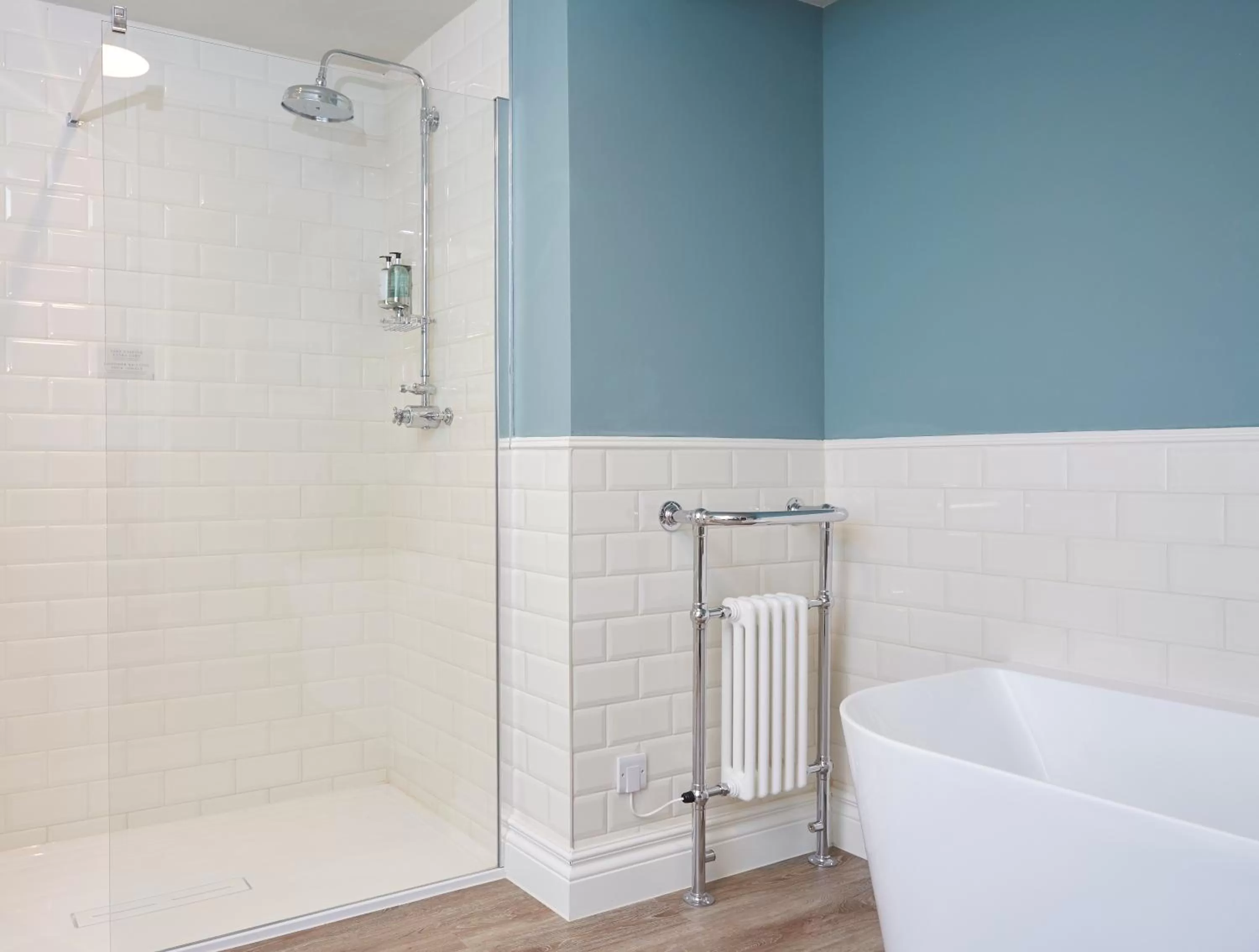 Shower, Bathroom in Riverside Inn by Chef & Brewer Collection