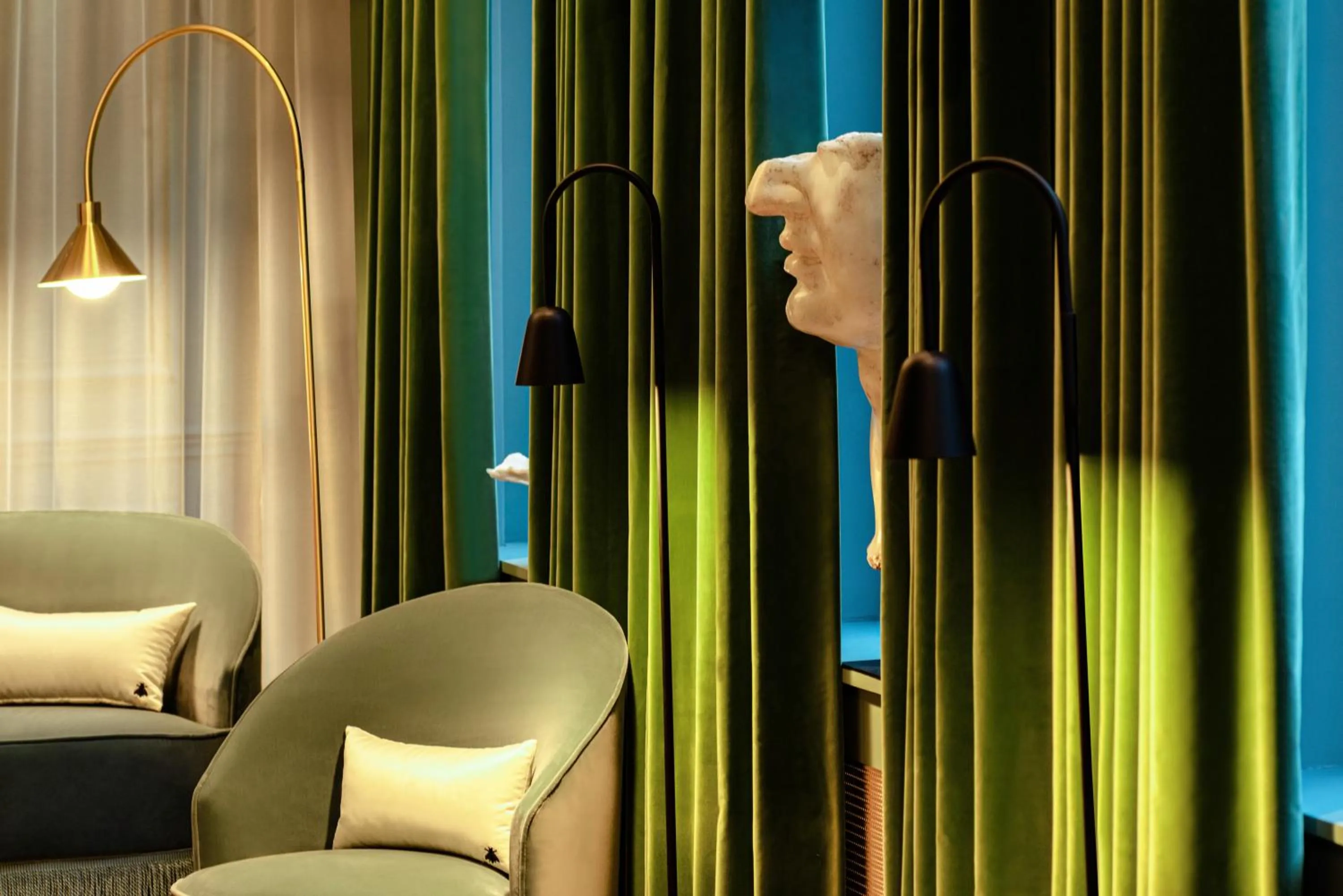 Decorative detail in Mercure Paris Gare De Lyon Opera Bastille