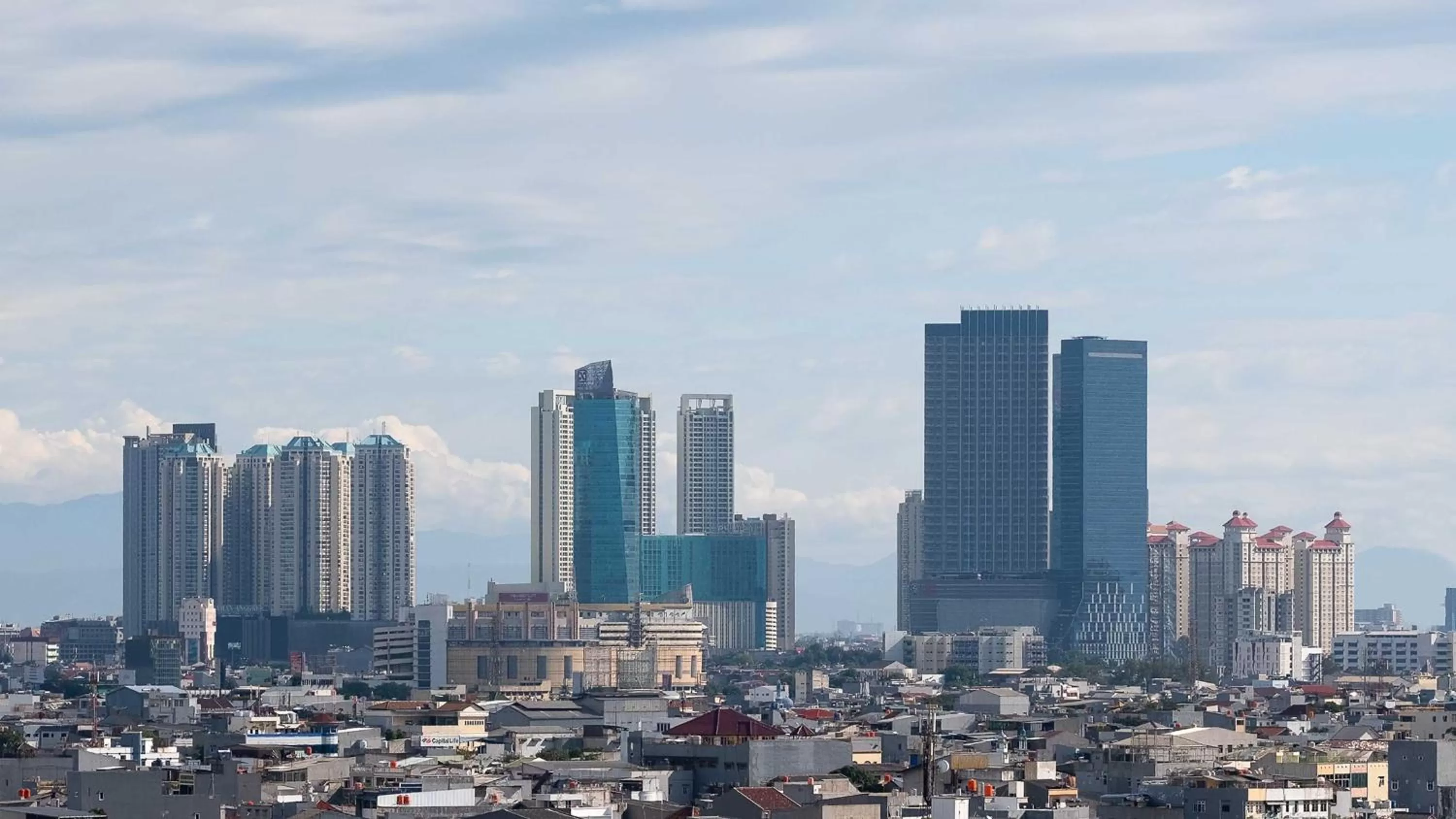 Property building in Holiday Inn & Suites Jakarta Gajah Mada by IHG