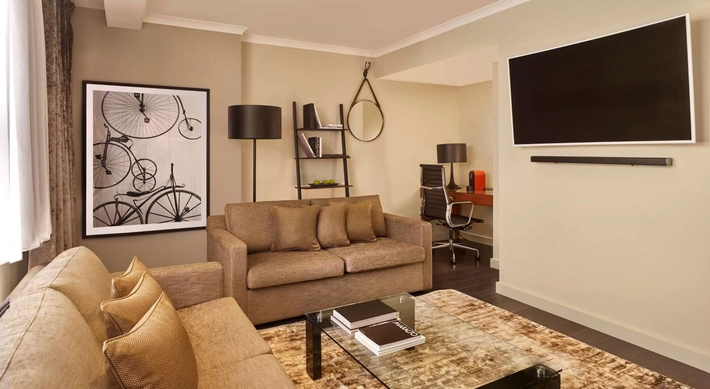 Photo of the whole room in Park Plaza Nottingham