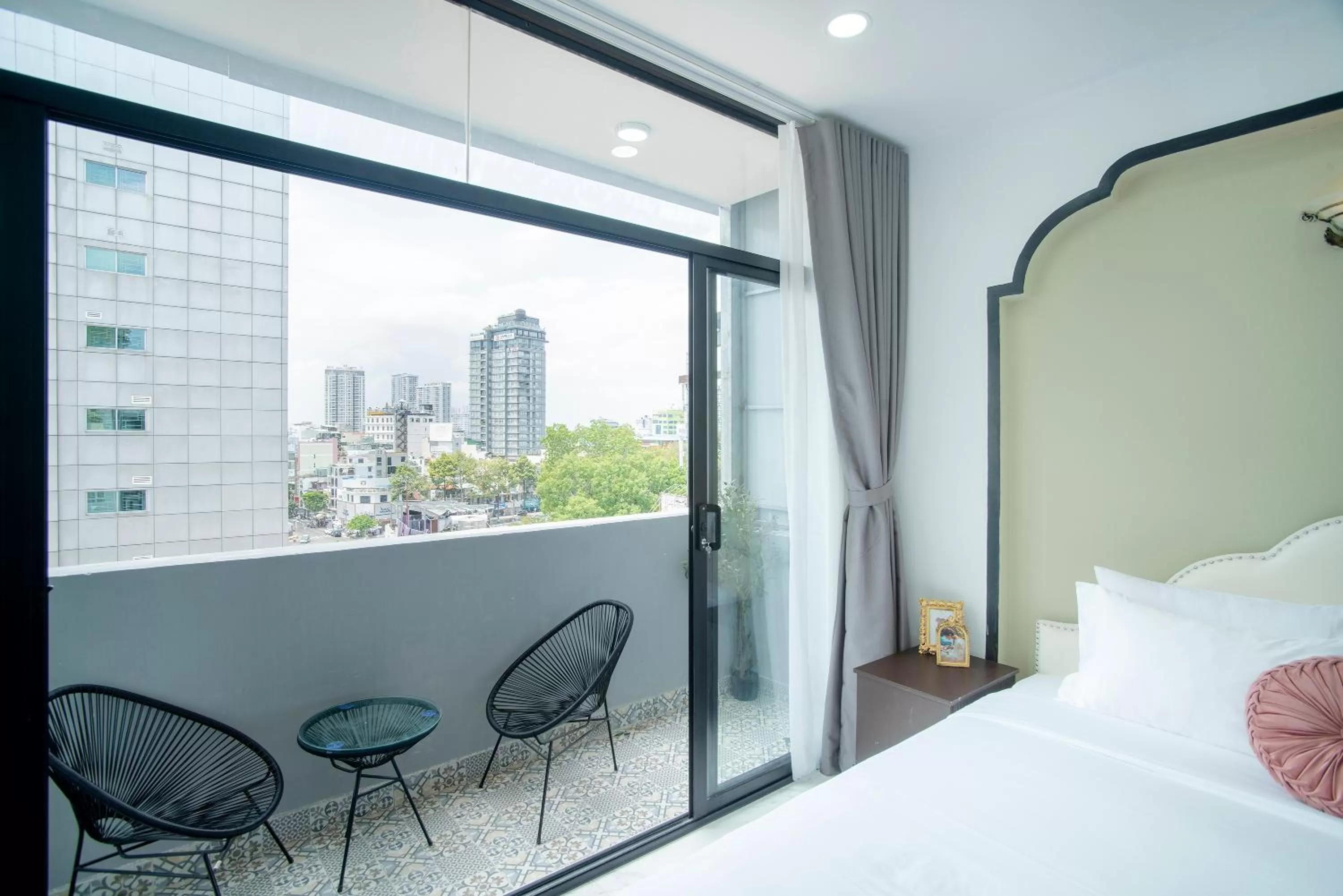 View (from property/room), Bed in SAZI BEN THANH Hotel HCM