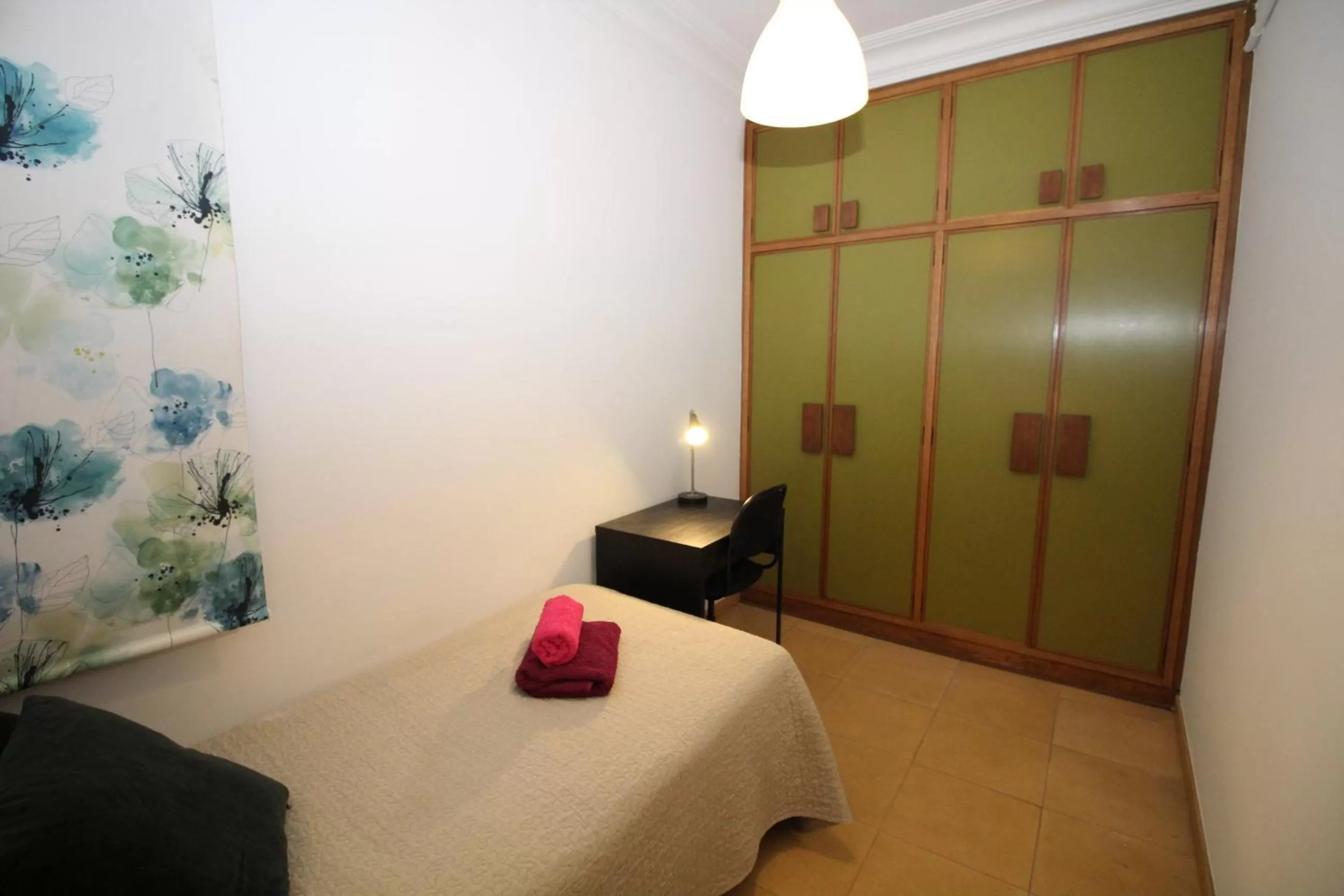 Bed in Nuevo Balmes Habitaciones