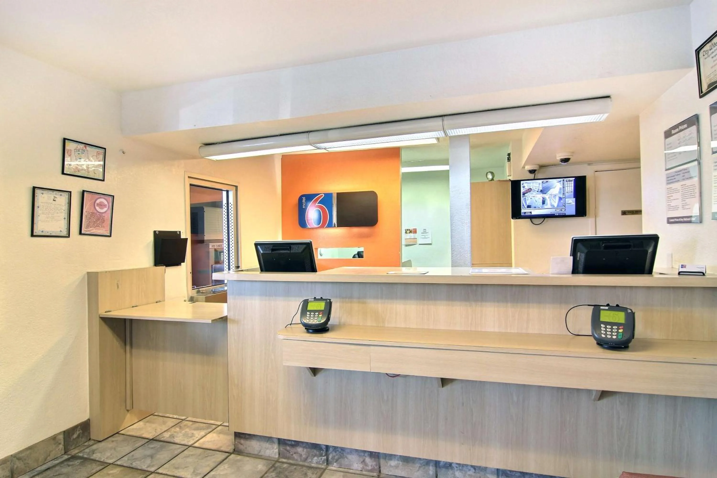 Lobby or reception in Motel 6-Lubbock, TX
