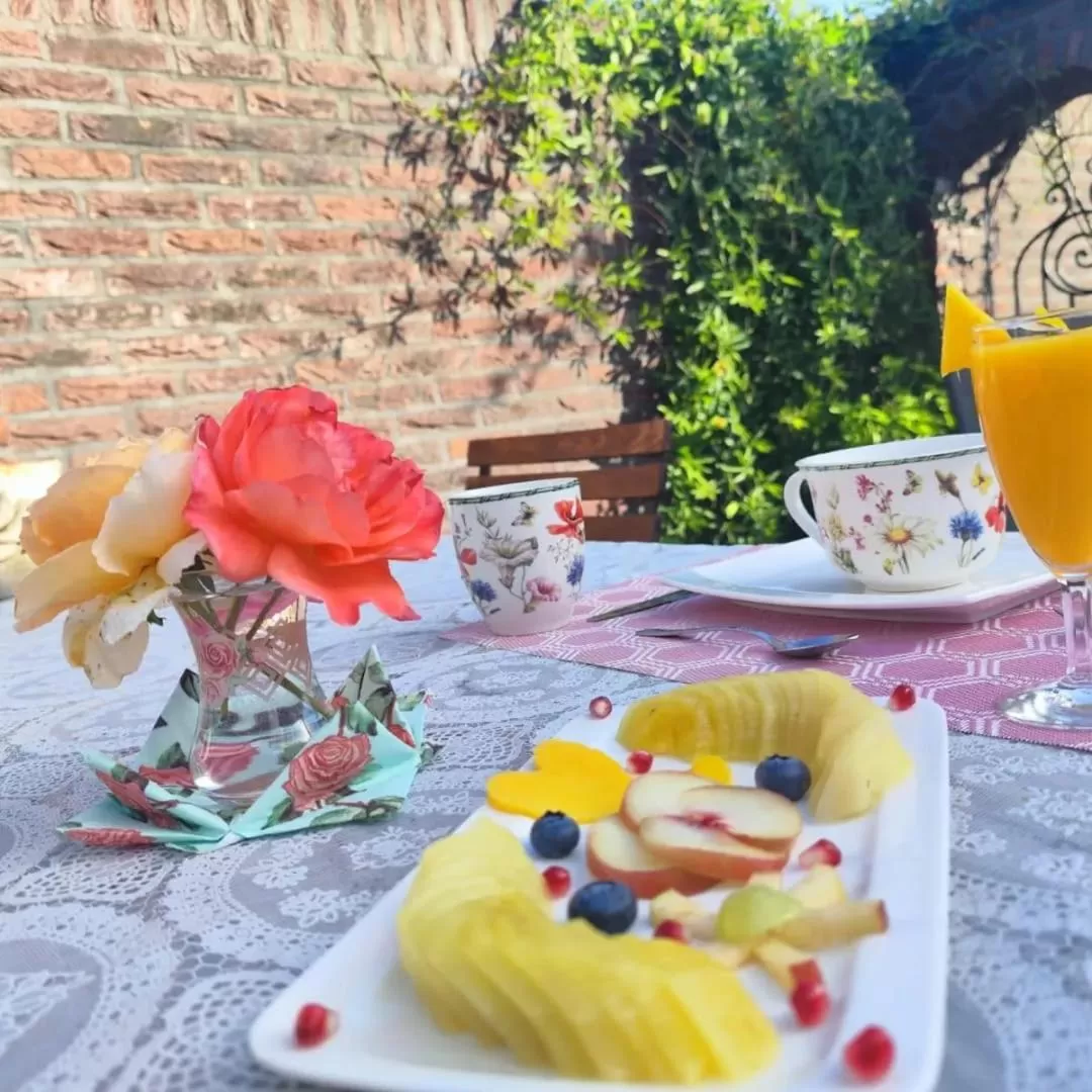 Breakfast in La Rose